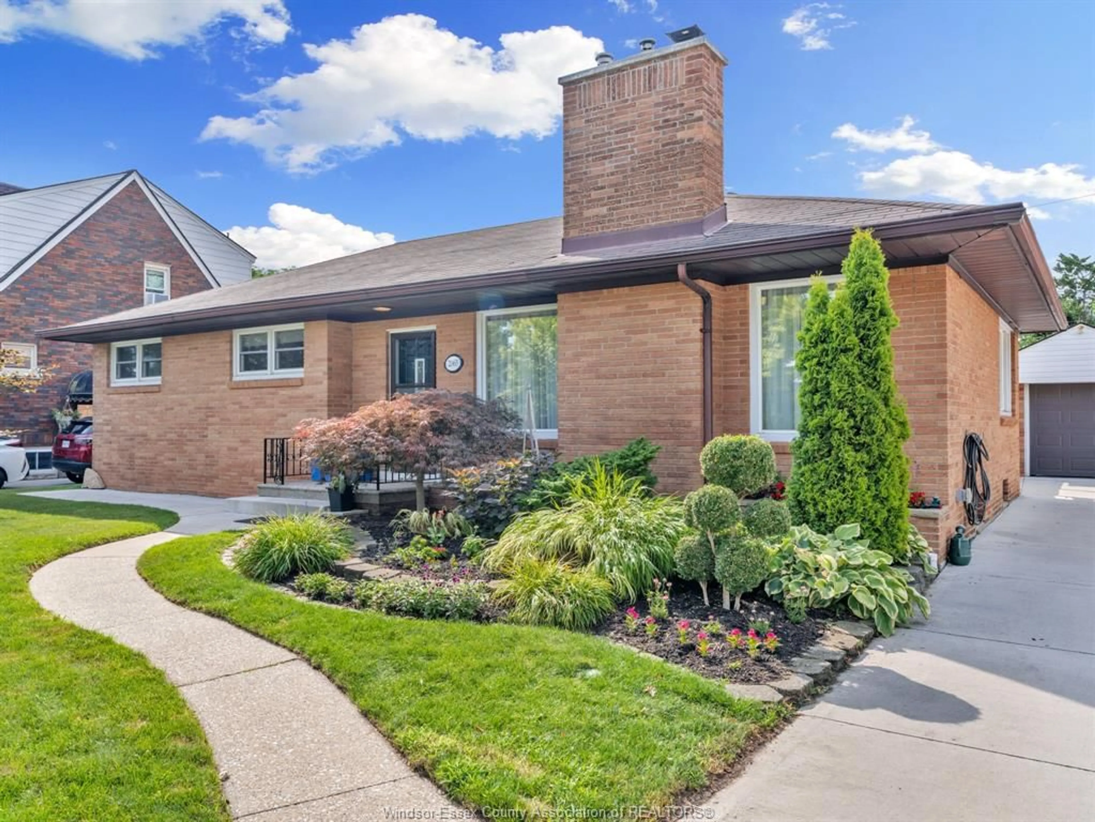 Home with brick exterior material, street for 2065 VERDUN Ave, Windsor Ontario N8W 1P6