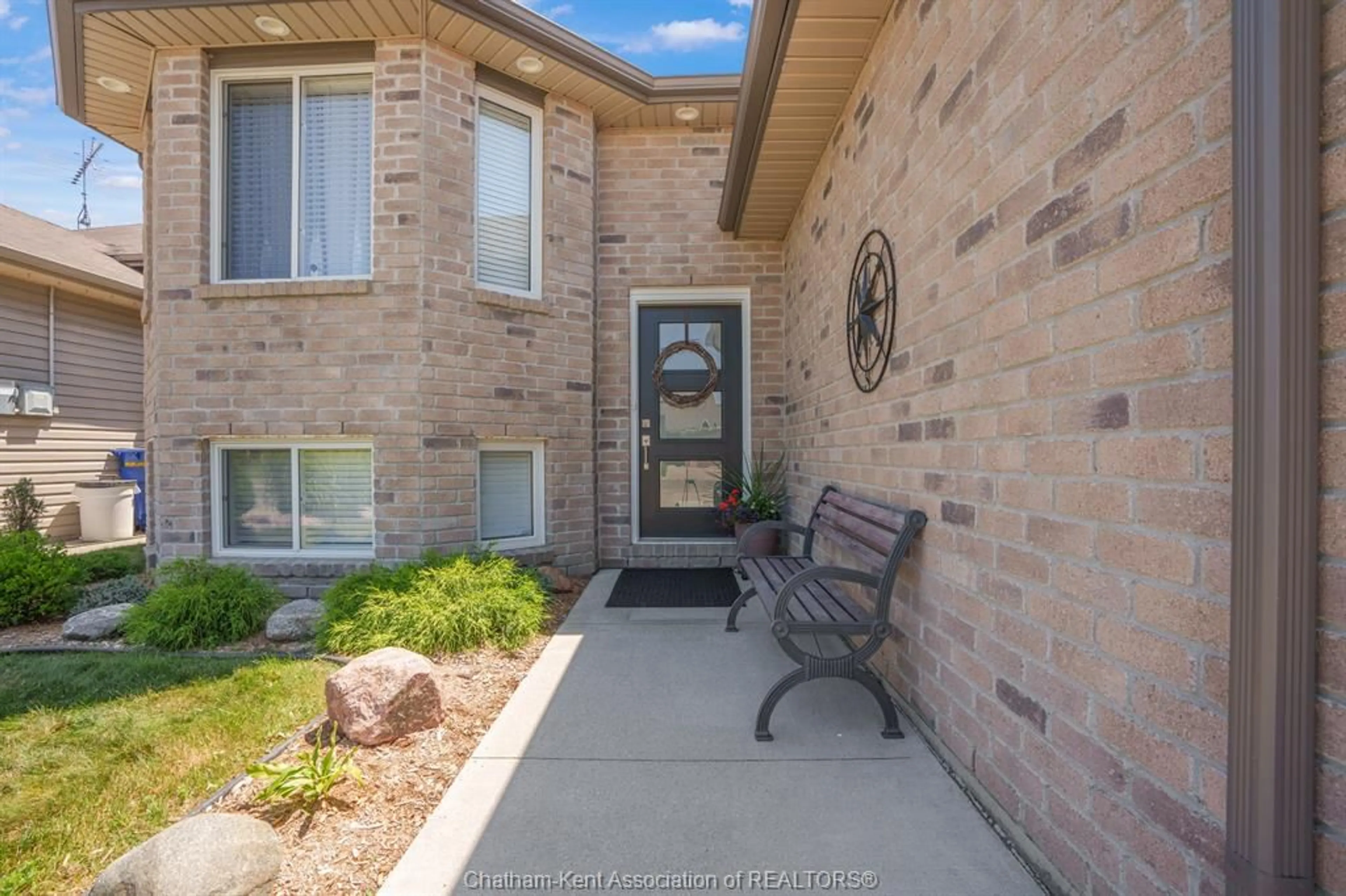 Home with brick exterior material, street for 60 Manning Dr, Chatham Ontario N7M 6G3