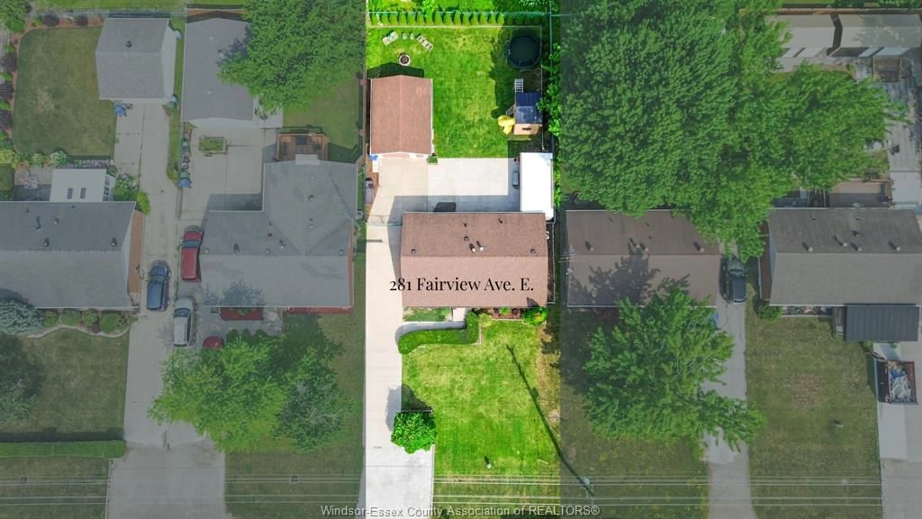 A pic from outside/outdoor area/front of a property/back of a property/a pic from drone, street for 281 FAIRVIEW, Essex Ontario N8M 2R4