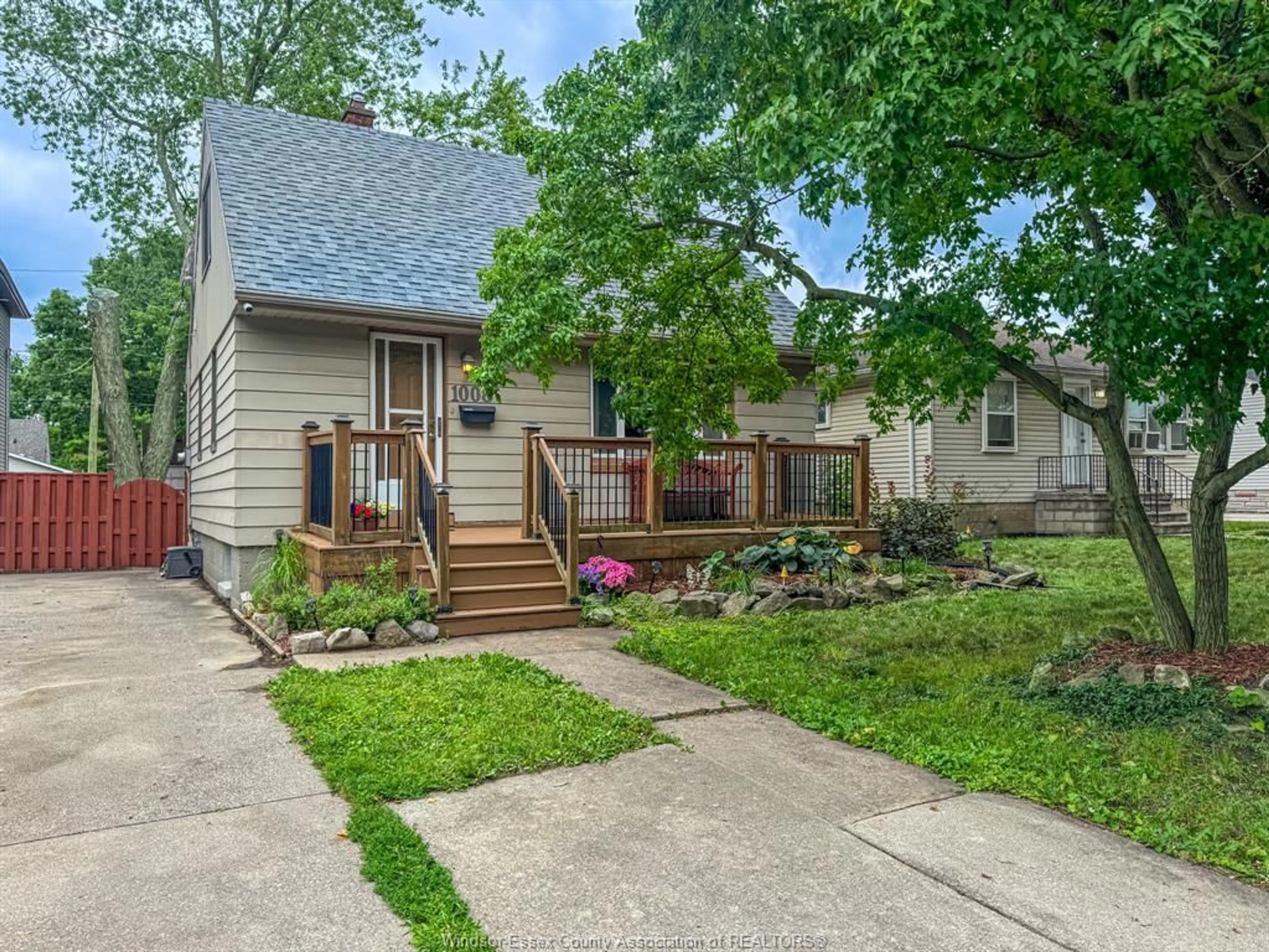 Unknown for 1008 ASKIN Ave, Windsor Ontario N9B 2X7