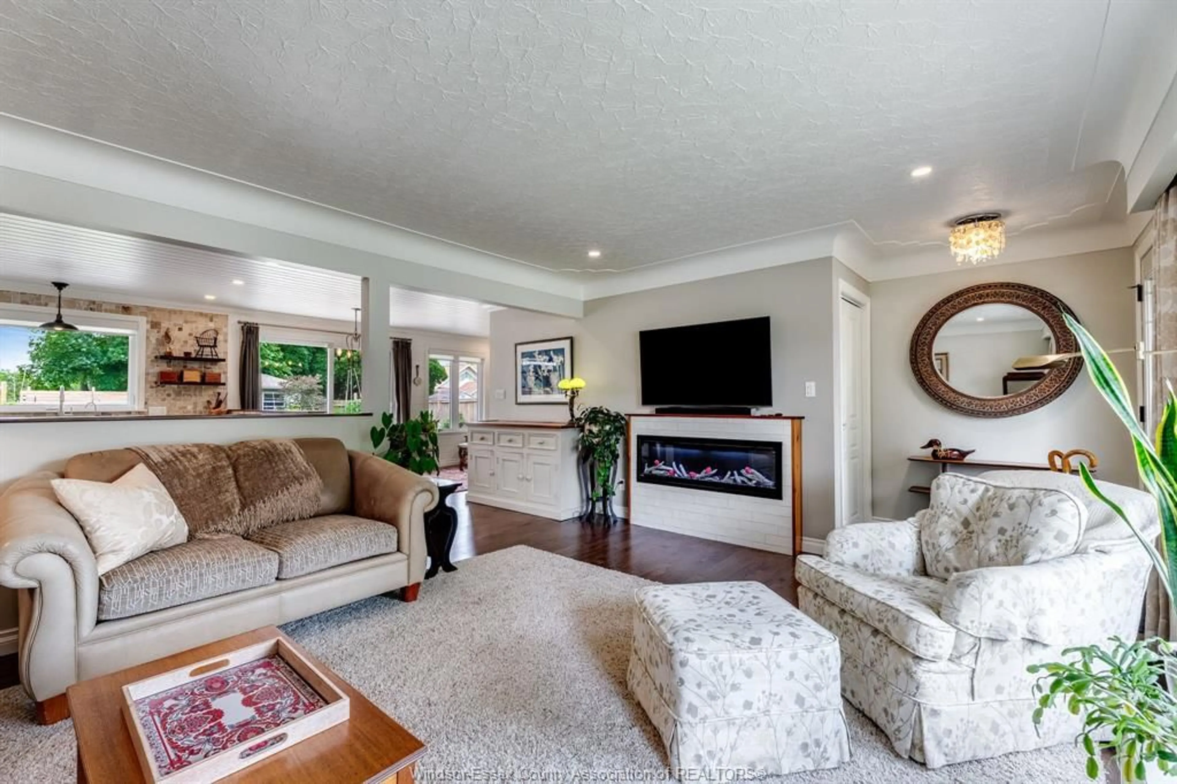 Living room with furniture, unknown for 9 MARGARET, Leamington Ontario N8H 2J9