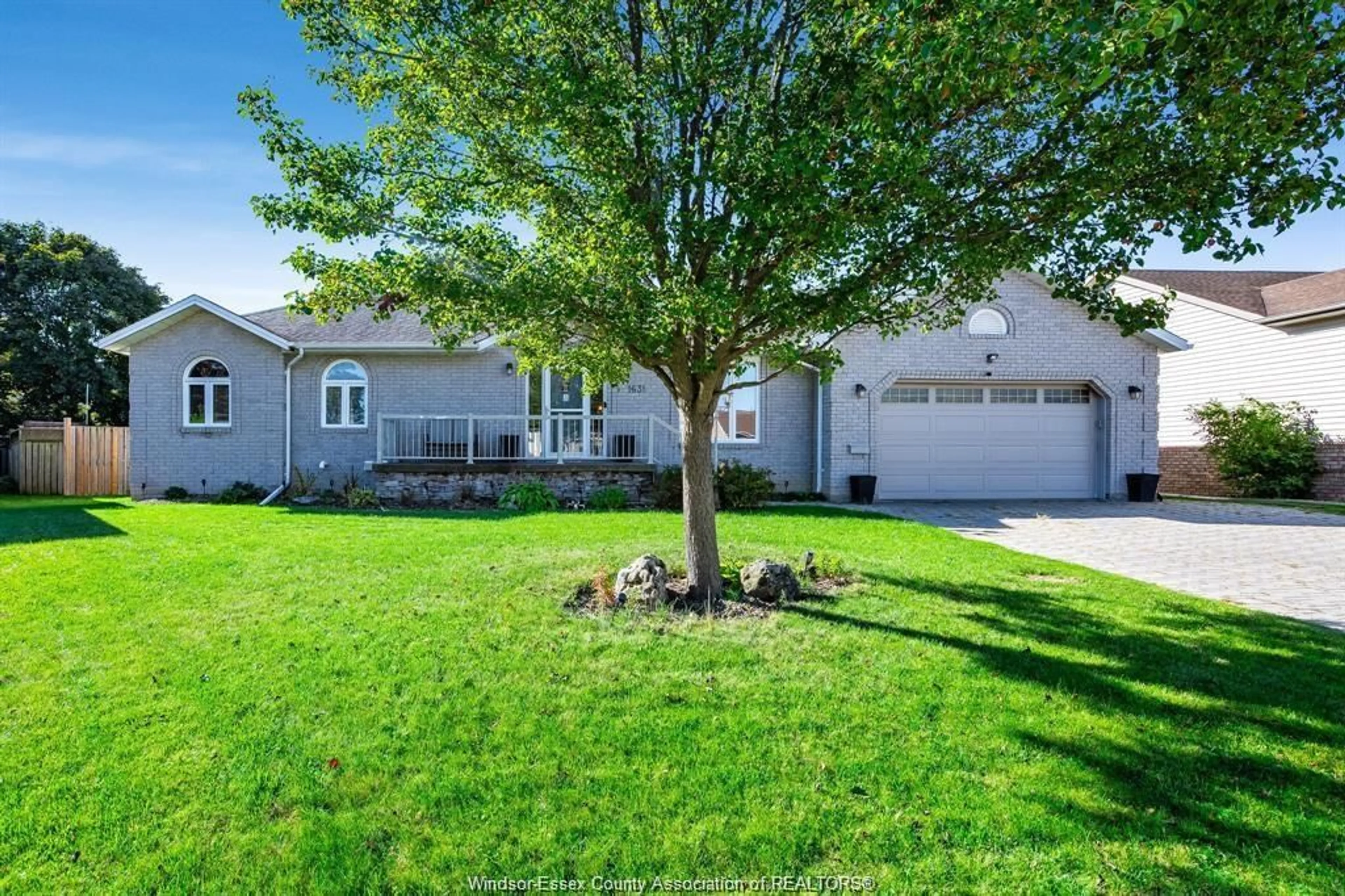 Unknown for 1631 CHERRYWOOD Dr, Lakeshore Ontario N0R 1A0
