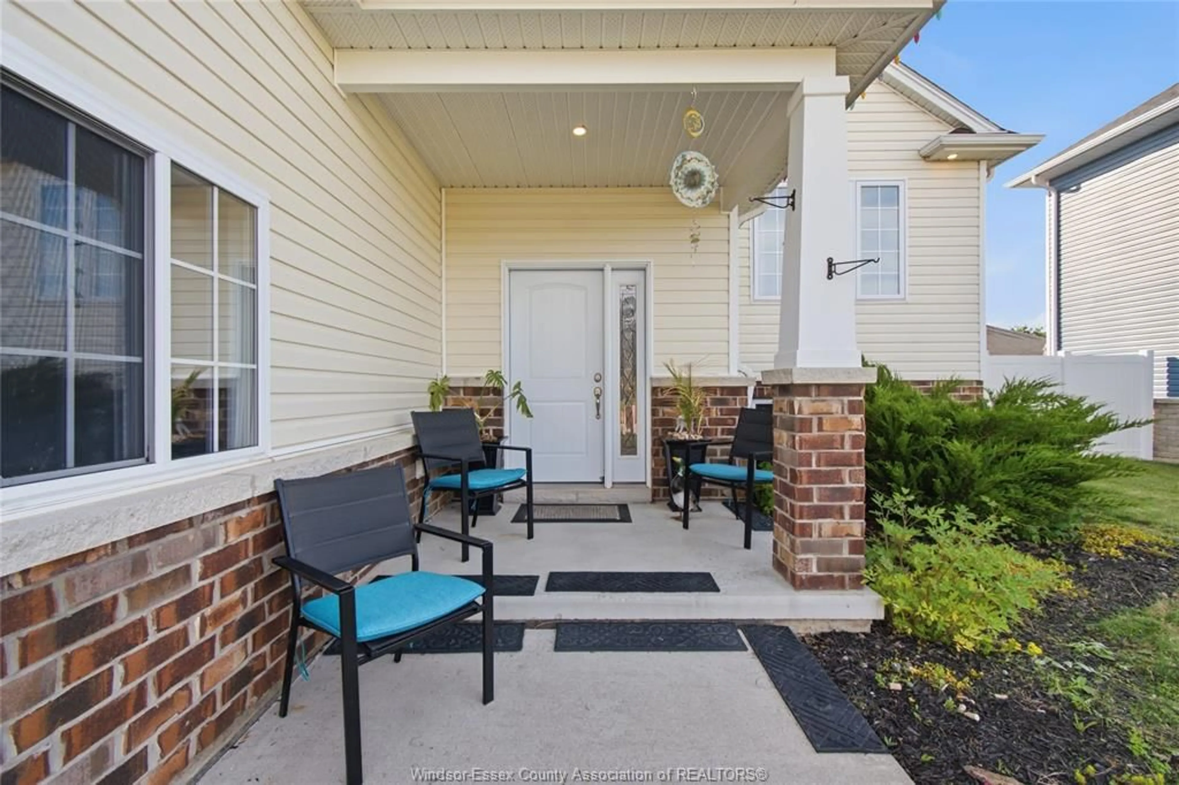 Patio, street for 6 JOANEY Lane, Cottam Ontario N0R 1B0