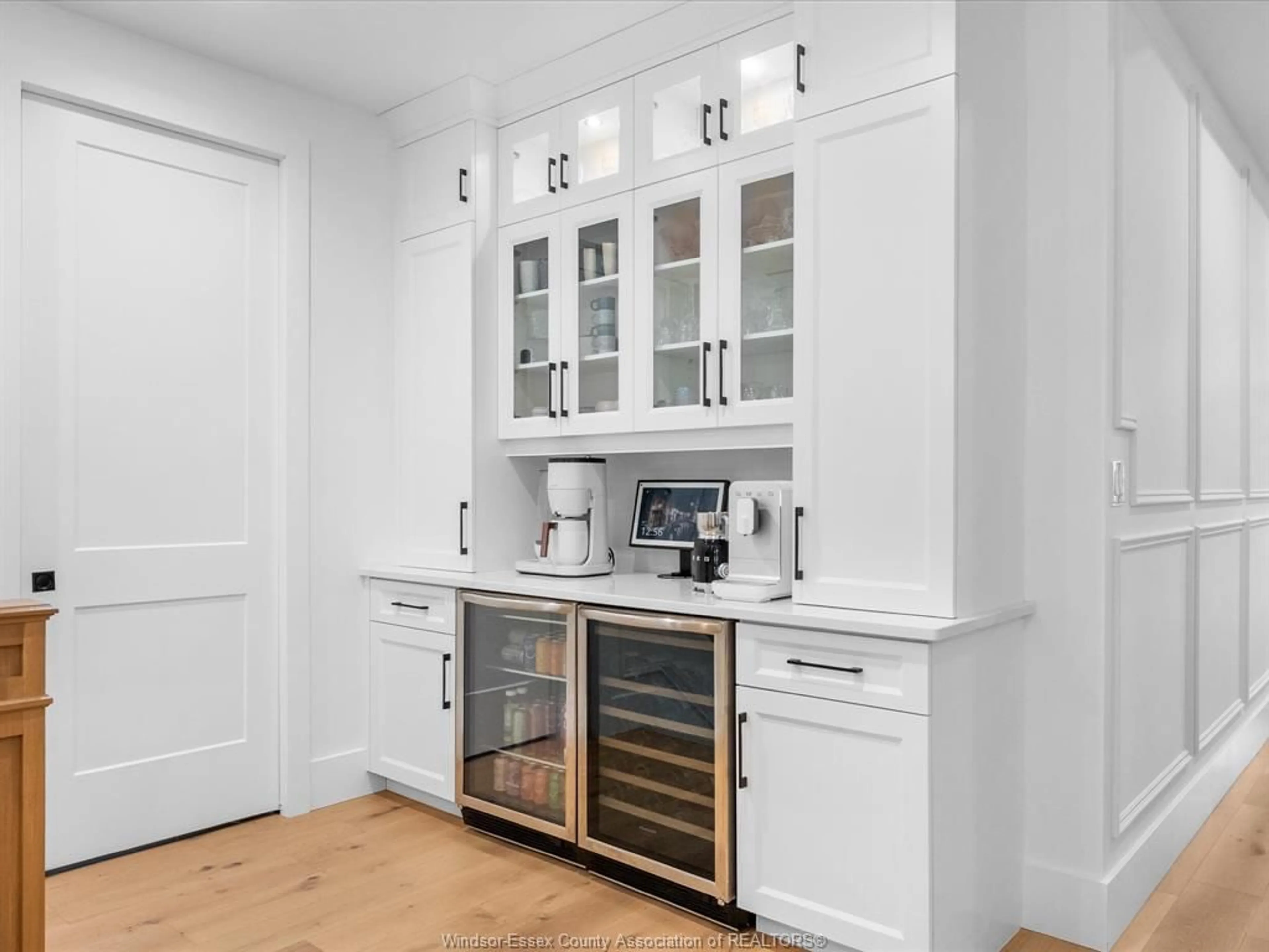 Contemporary kitchen, unknown for 293 XAVIER Cir, Lakeshore Ontario N8N 0J3