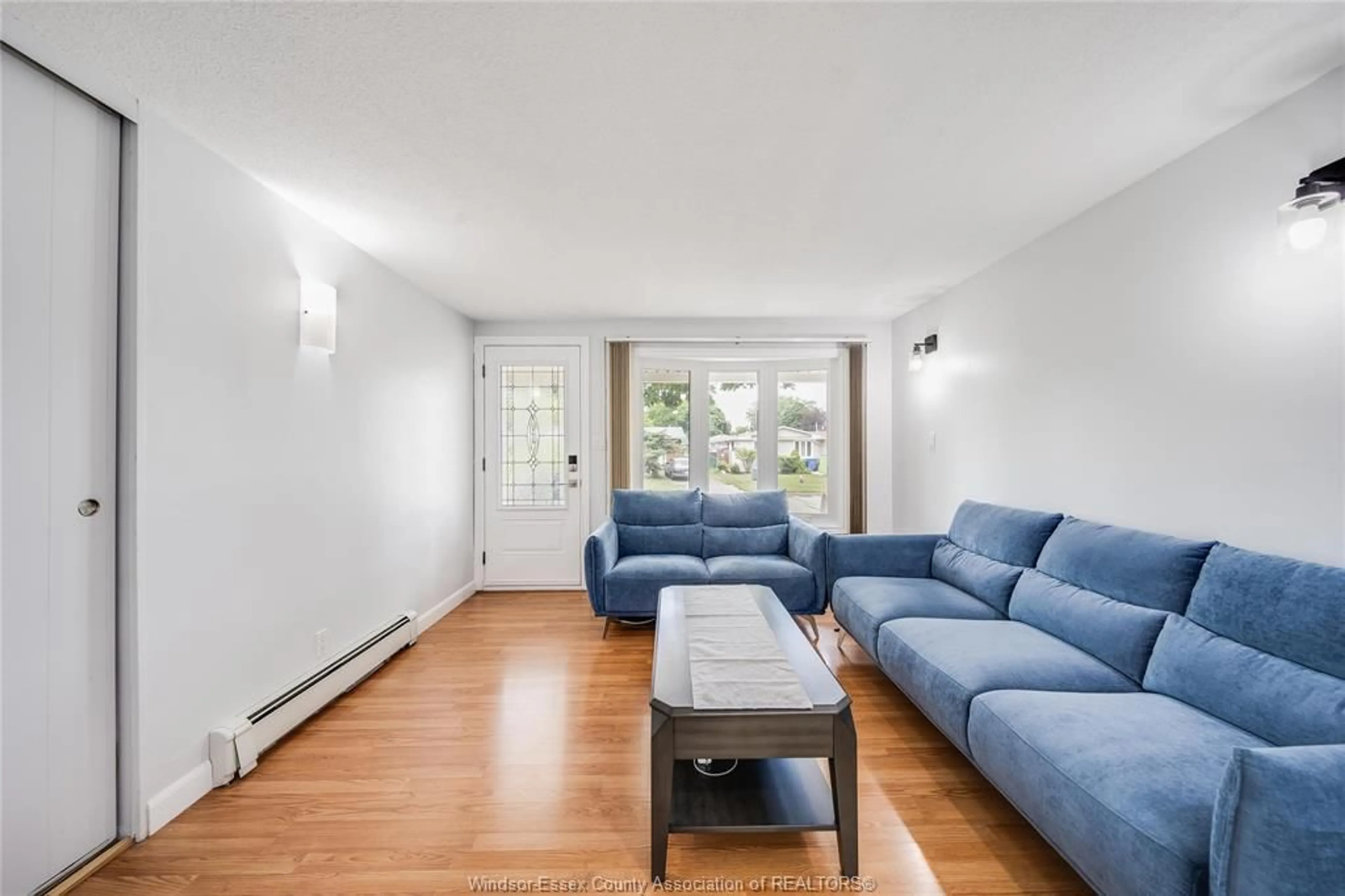 Living room with furniture, unknown for 10395 CALEDON Crt, Windsor Ontario N8R 1C7