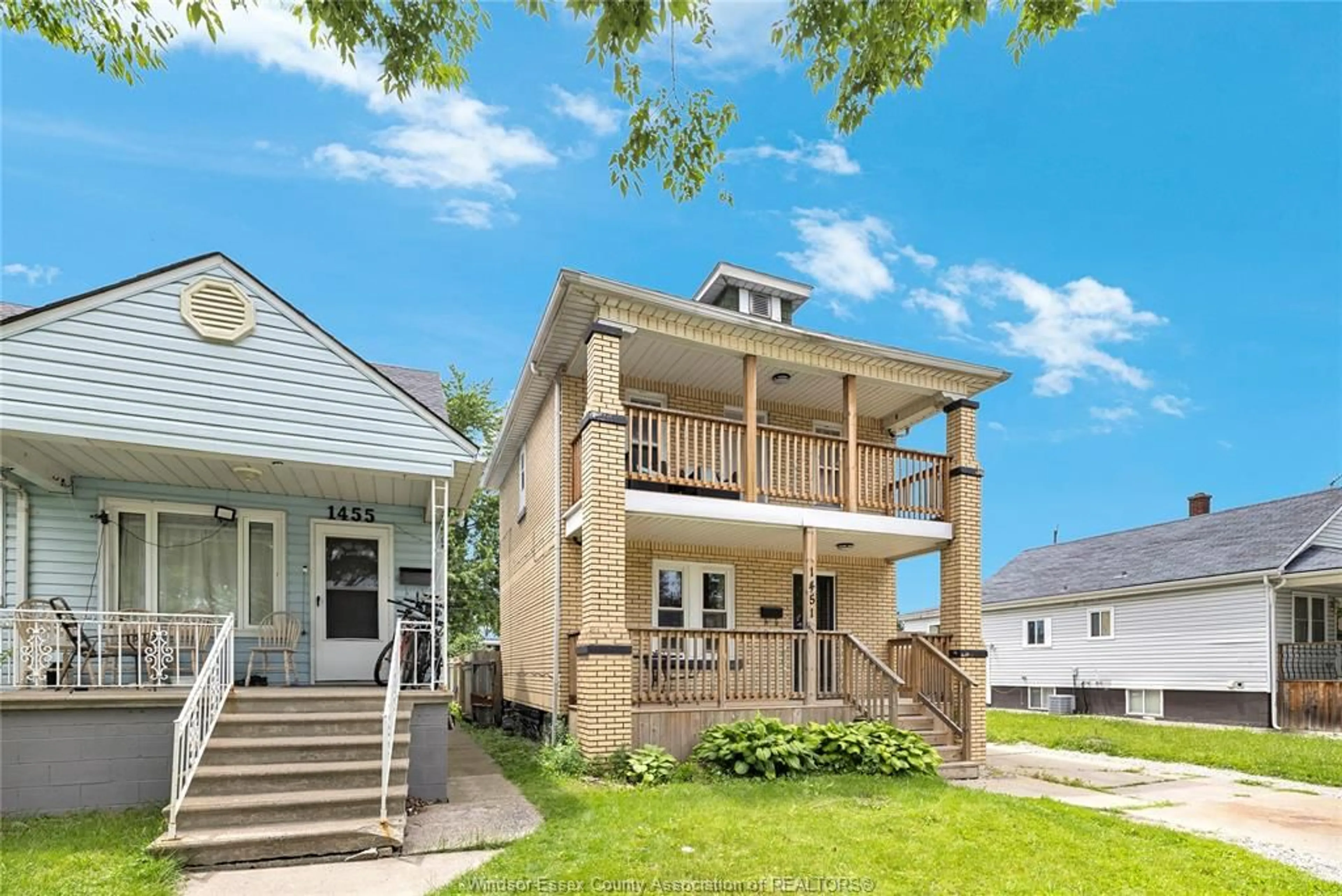 Home with vinyl exterior material, street for 1451 HENRY FORD CENTRE Dr, Windsor Ontario N8Y 2V2
