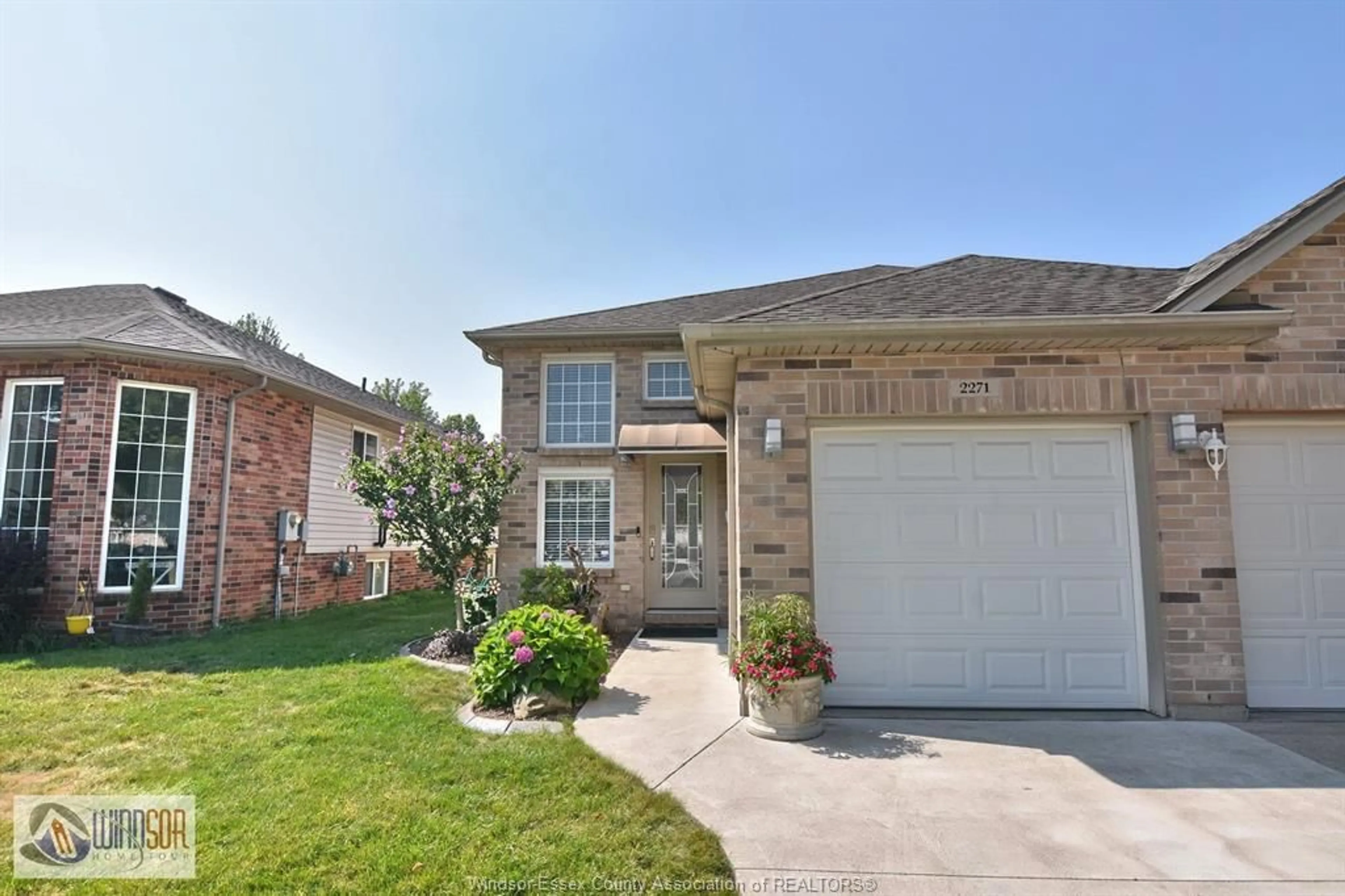 Home with brick exterior material, street for 2271 LAMONT St, Windsor Ontario N9E 4X5