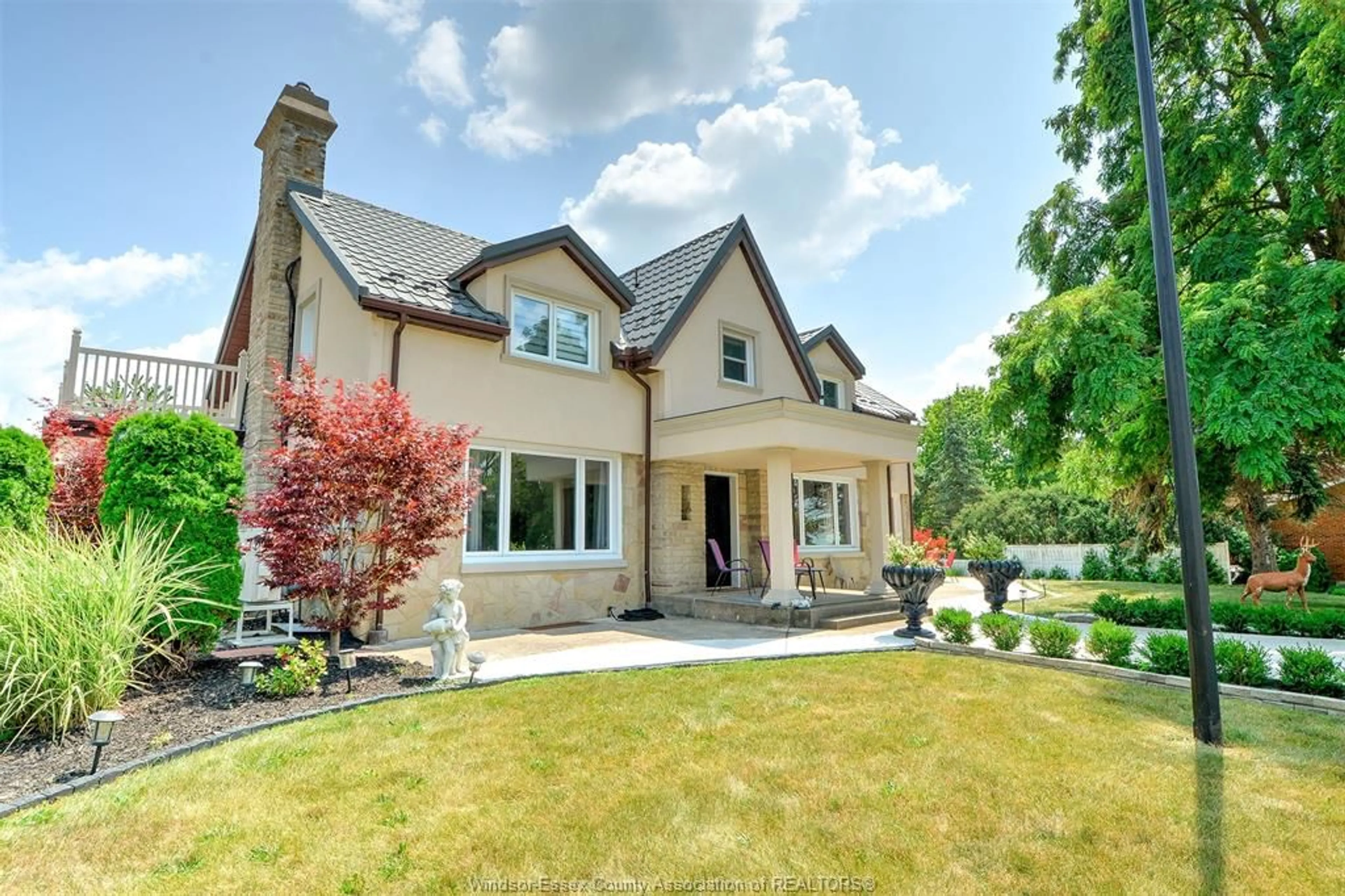 Home with brick exterior material, street for 777 FRONT Rd, Amherstburg Ontario N9V 2V6