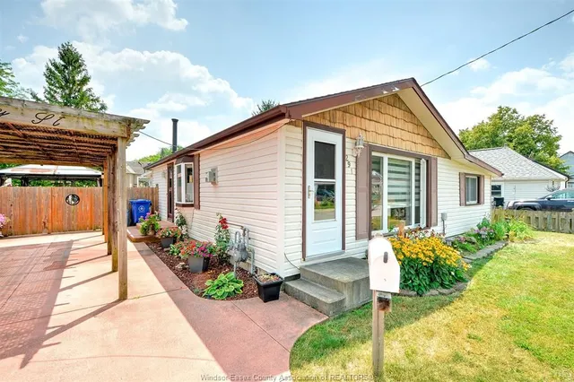 291 MURRAY, Amherstburg 4