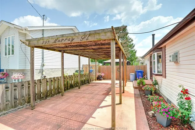291 MURRAY, Amherstburg 5
