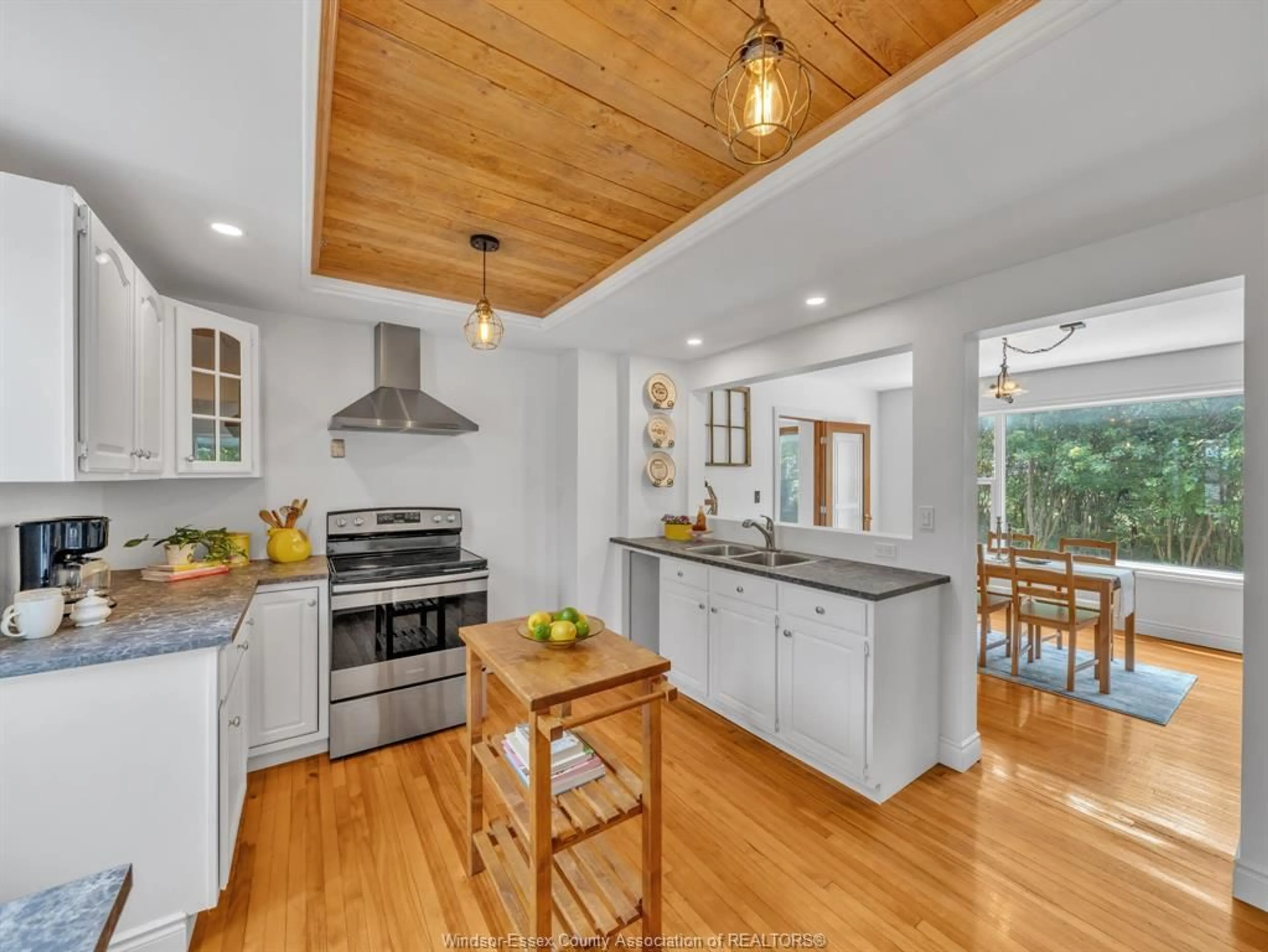 Open concept kitchen, unknown for 4416 NINTH CONCESSION, Tecumseh Ontario N8N 2M1