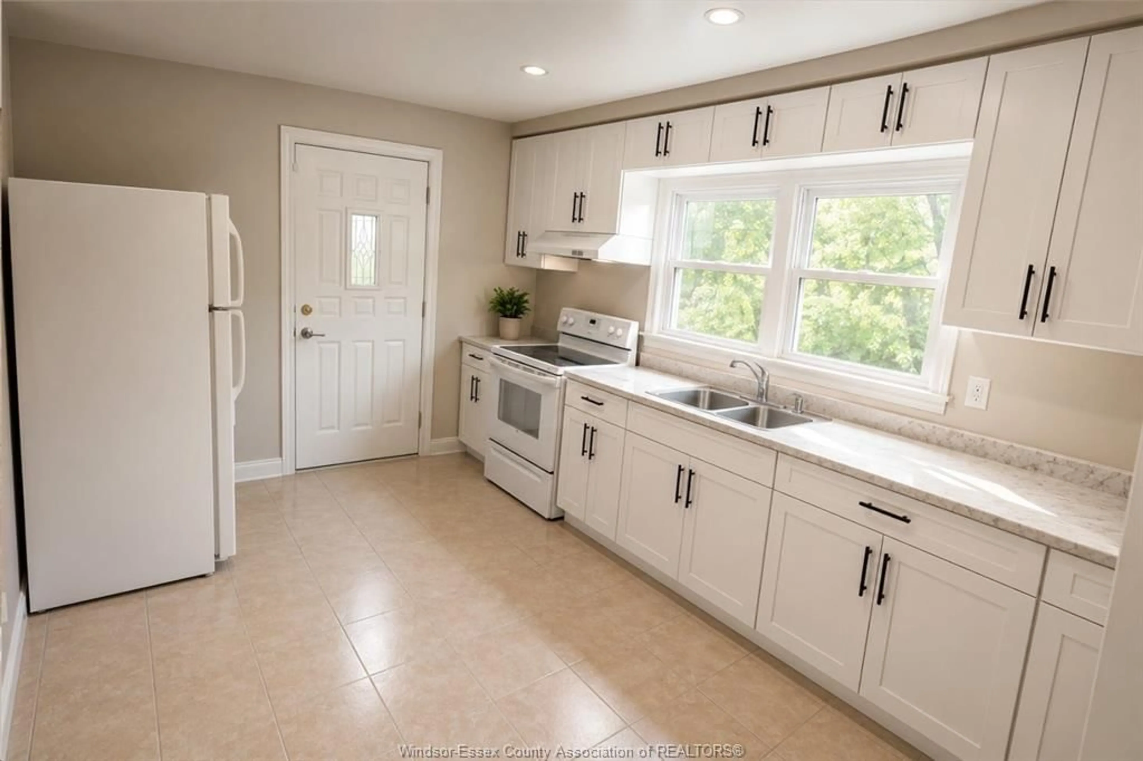 Unknown for 1430 DOUGALL, Windsor Ontario N8X 1R8
