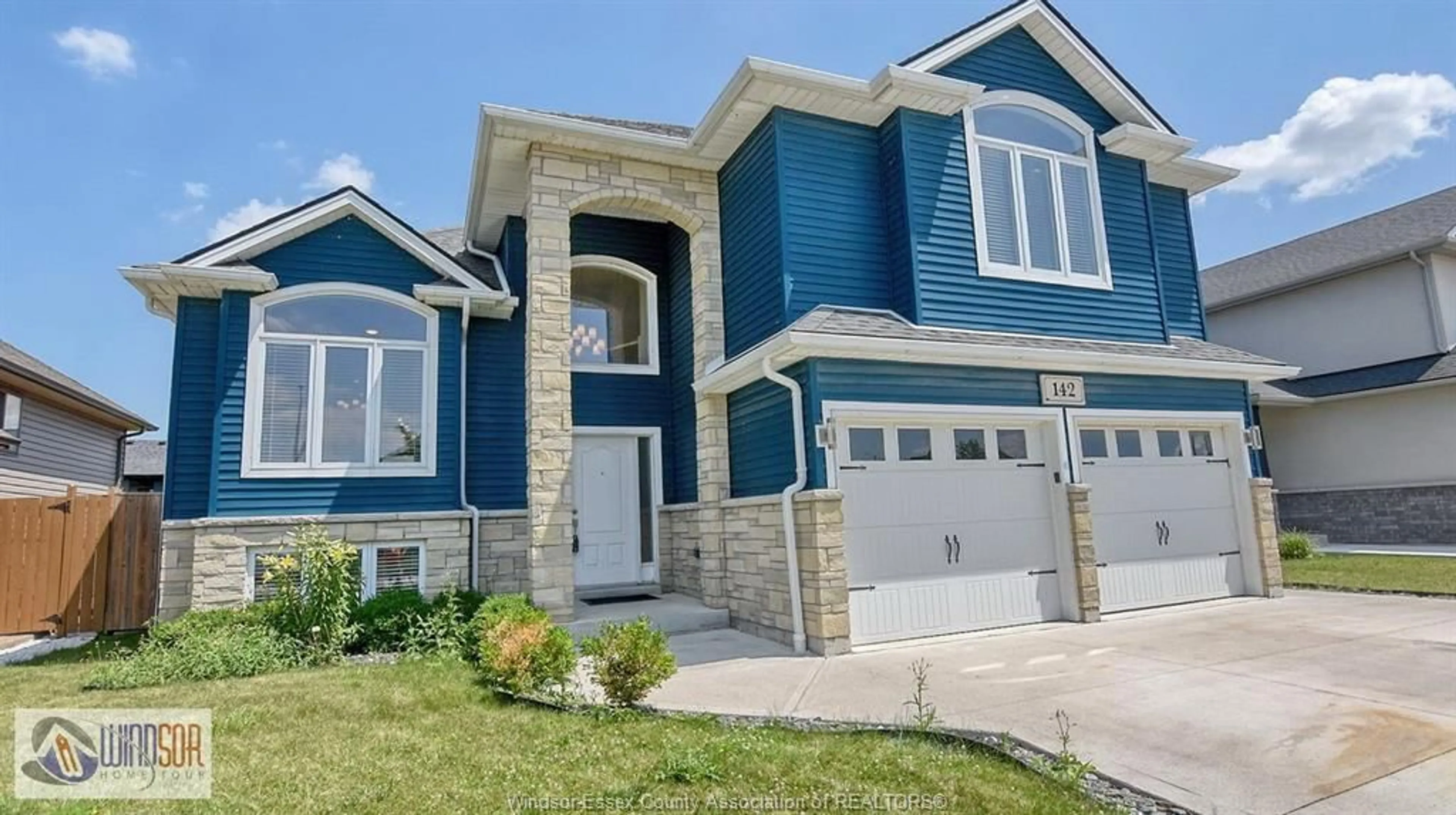 Home with vinyl exterior material, street for 142 SUMMER St, Belle River Ontario N0R 1A0