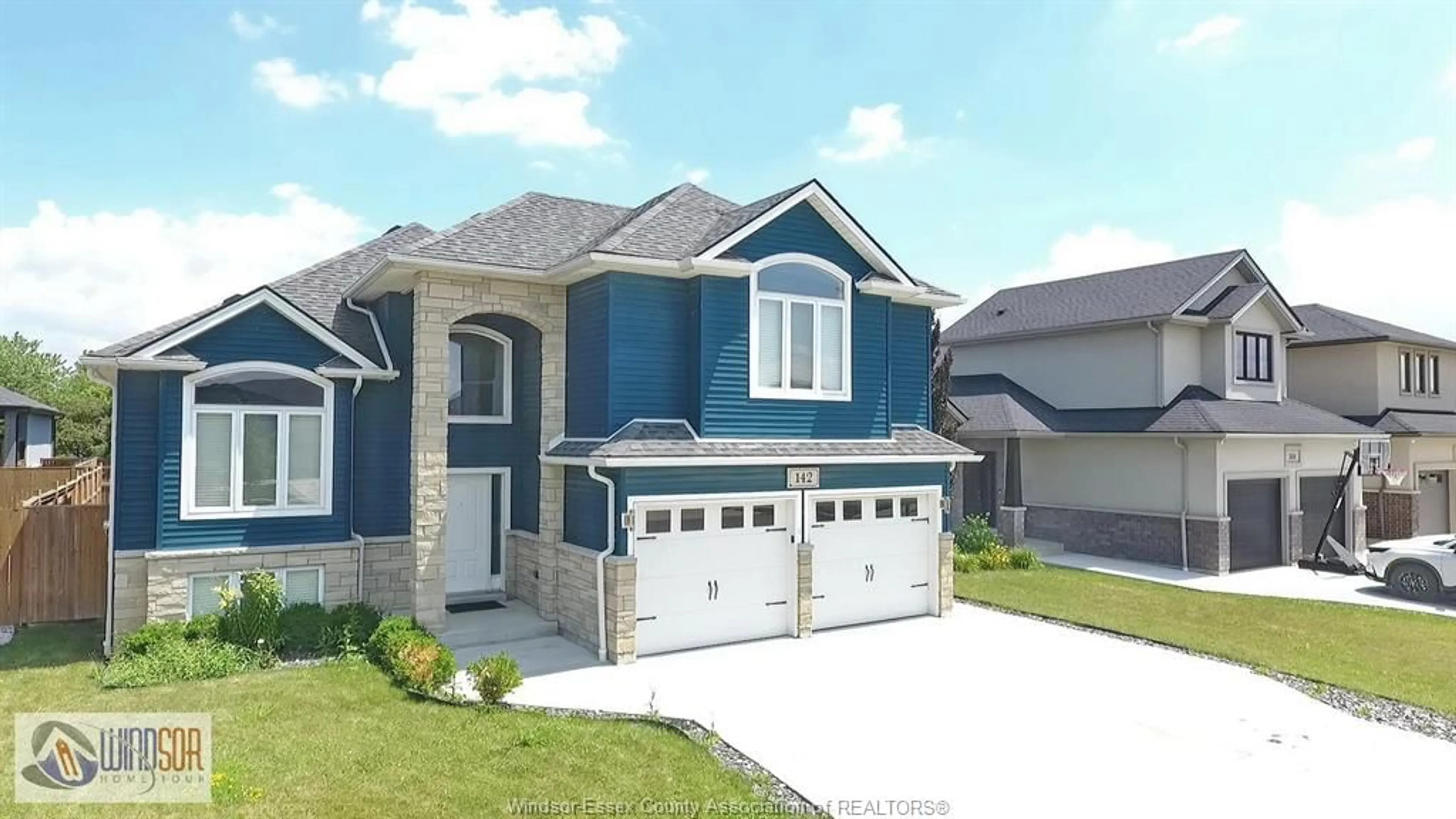 Home with vinyl exterior material, street for 142 SUMMER St, Belle River Ontario N0R 1A0
