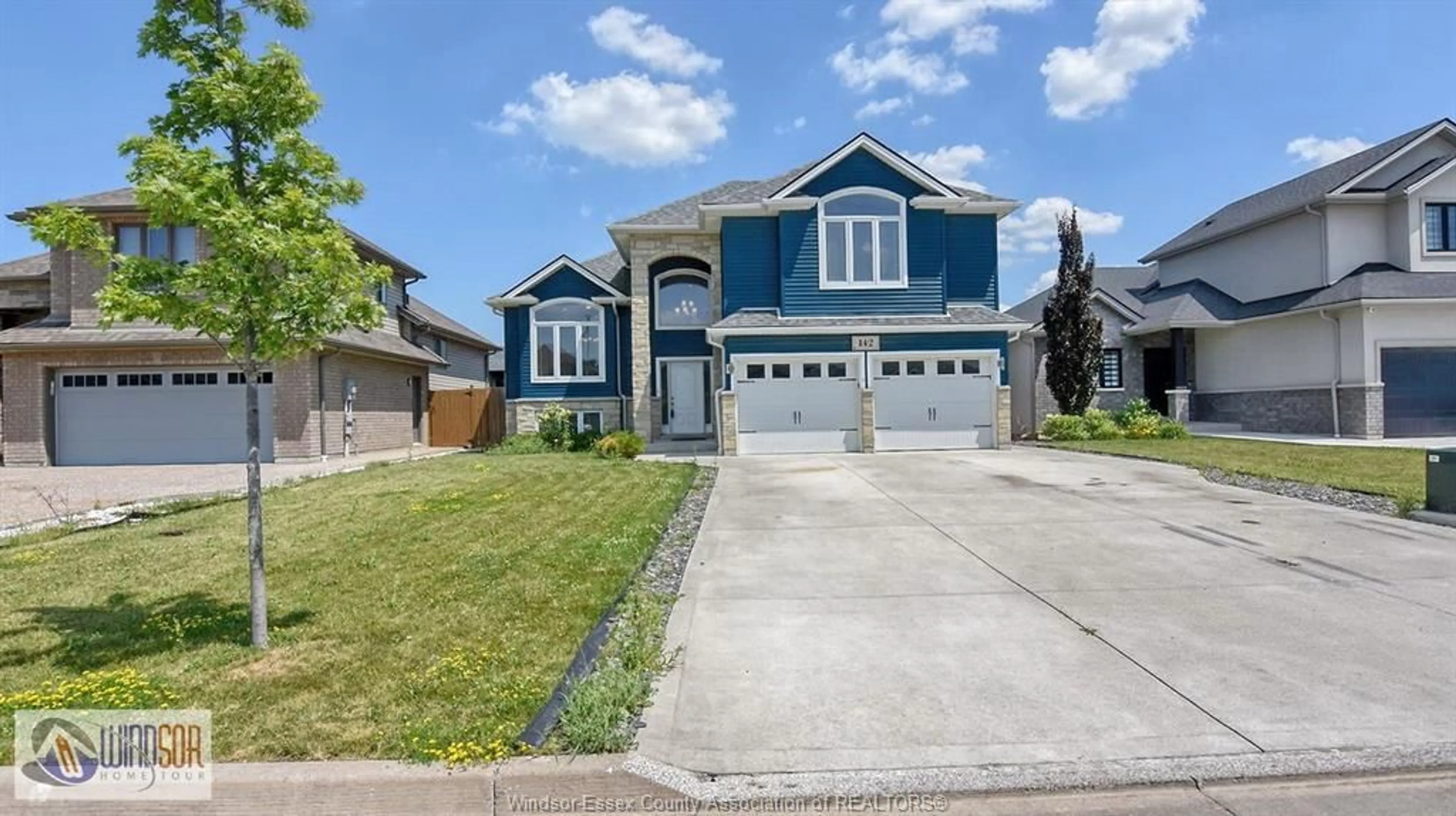 Home with vinyl exterior material, street for 142 SUMMER St, Belle River Ontario N0R 1A0