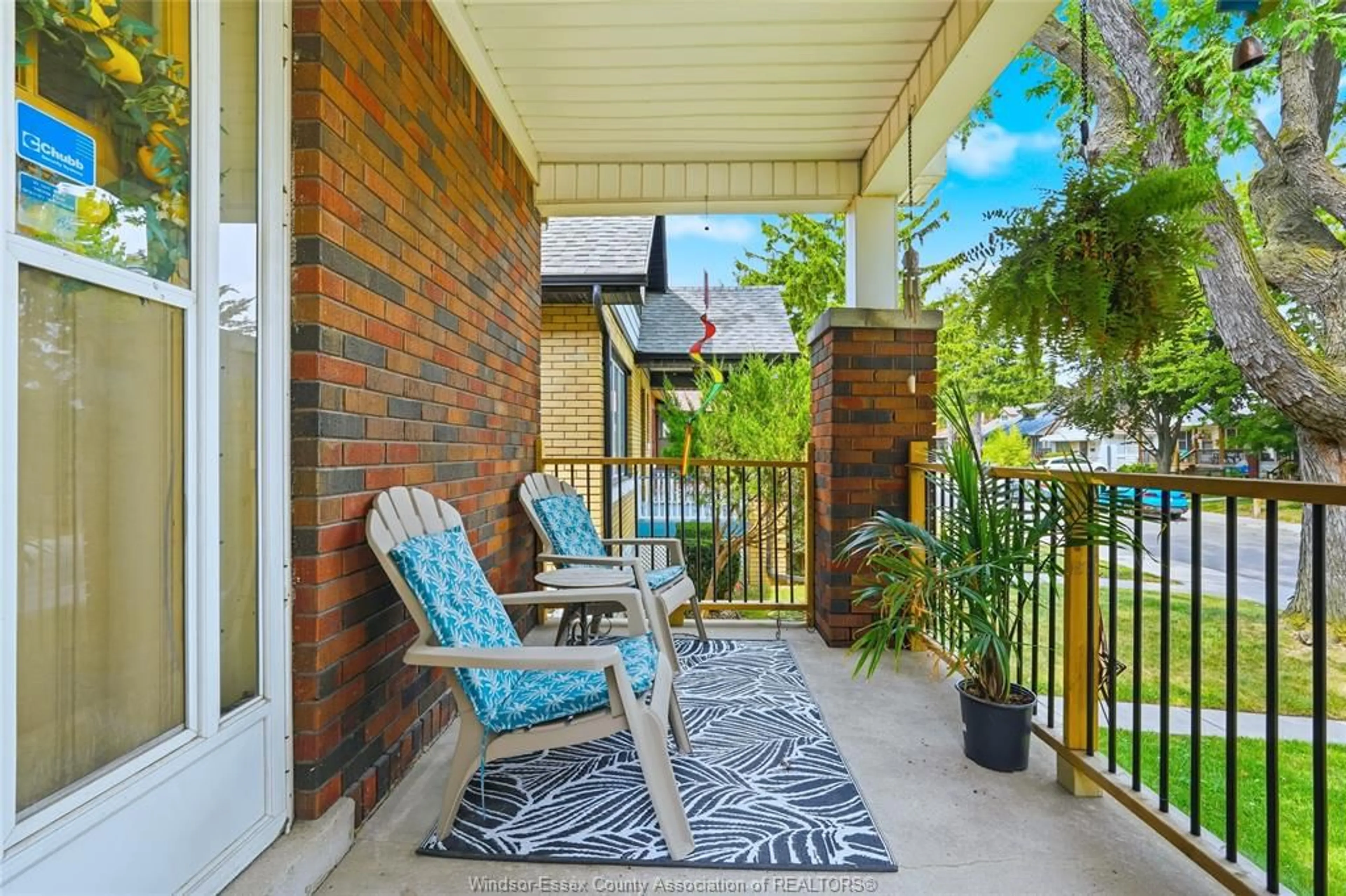Patio, street for 987 CURRY, Windsor Ontario N9B 2C4