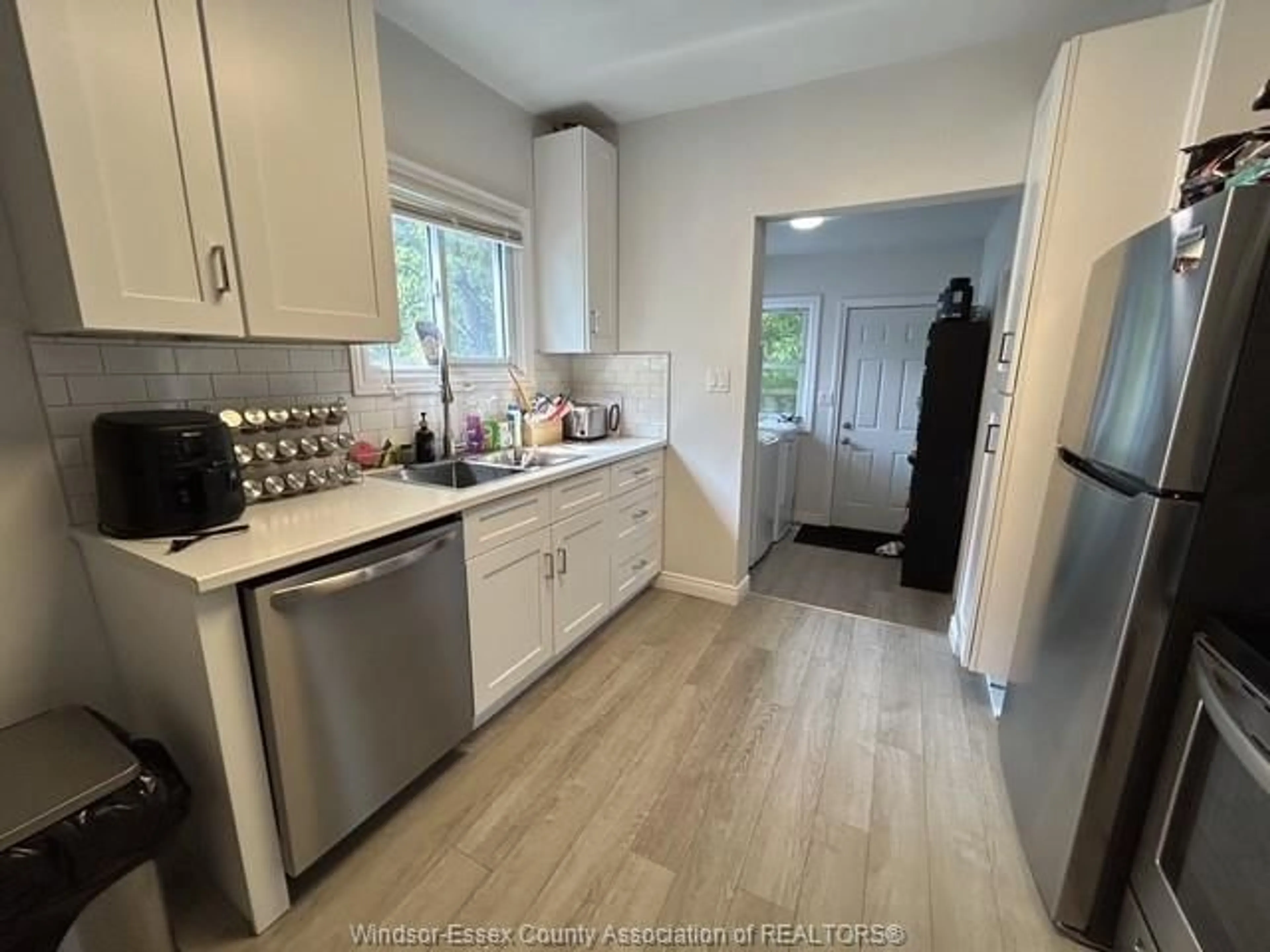 Unknown for 669 BRIDGE Ave, Windsor Ontario N9B 2M5
