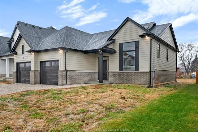 52 BELLEVIEW Dr, Kingsville
