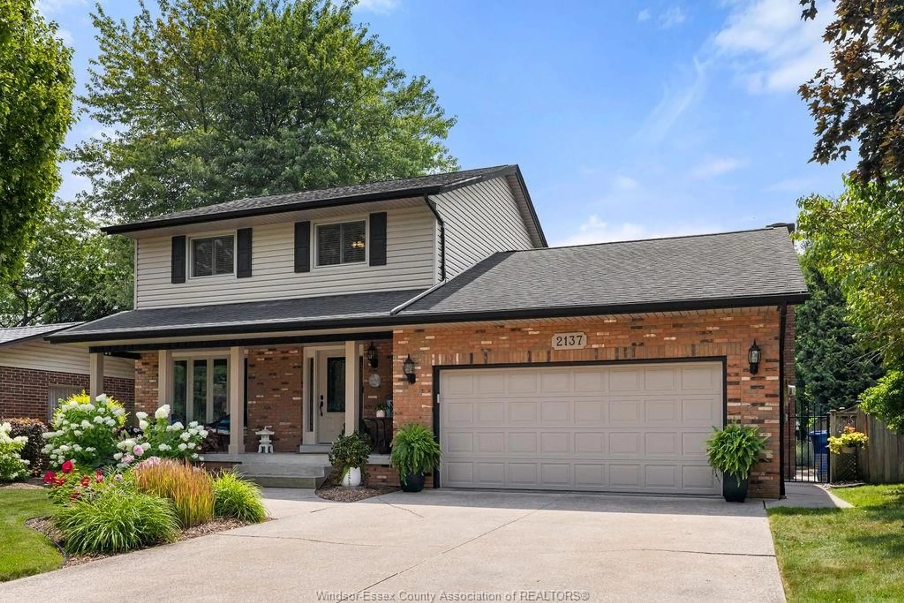 Home with brick exterior material, street for 2137 EDGEMORE AVE, LaSalle Ontario N9H 2K1