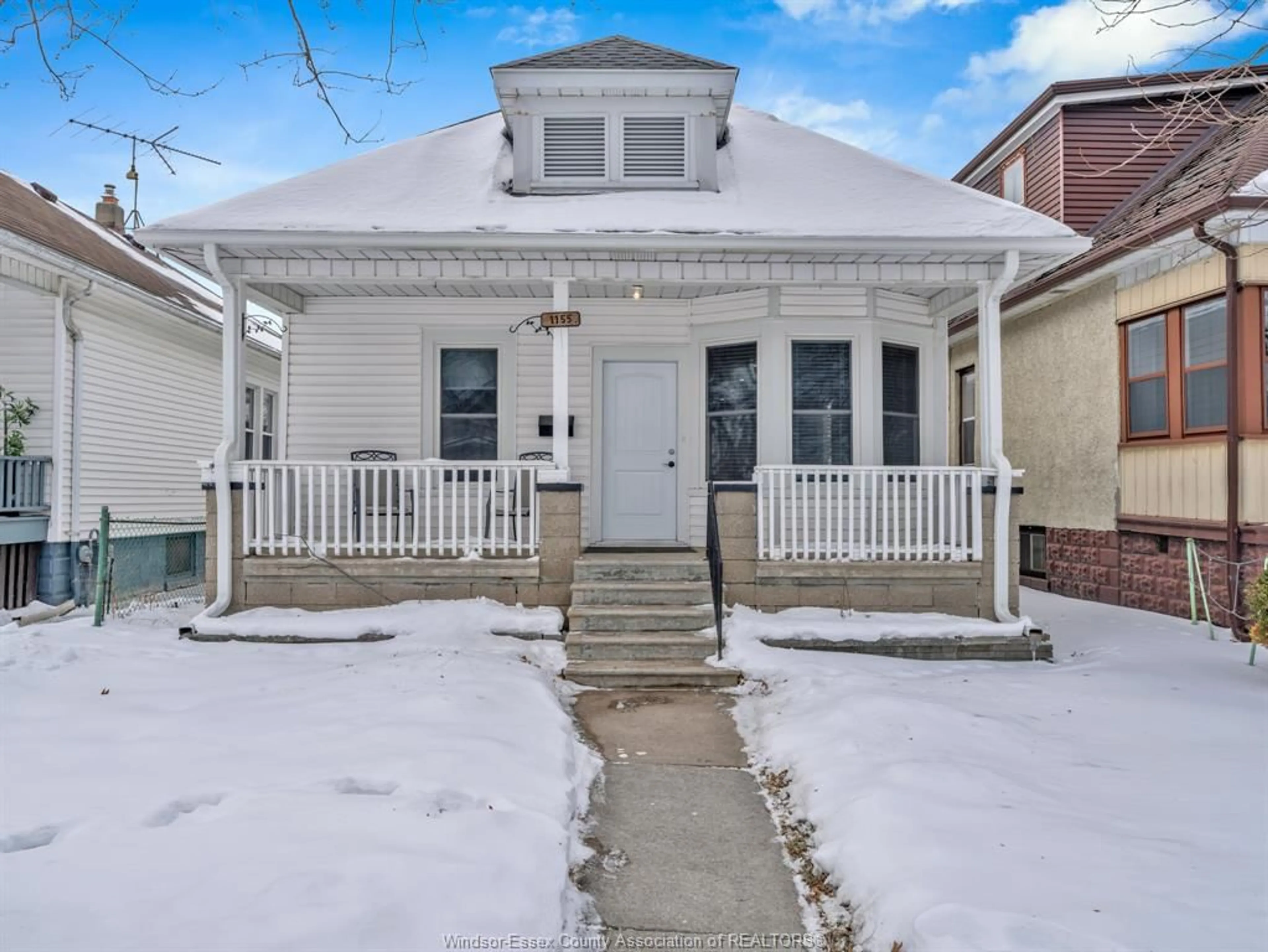Unknown for 1155 MOY Ave, Windsor Ontario N9A 2P4