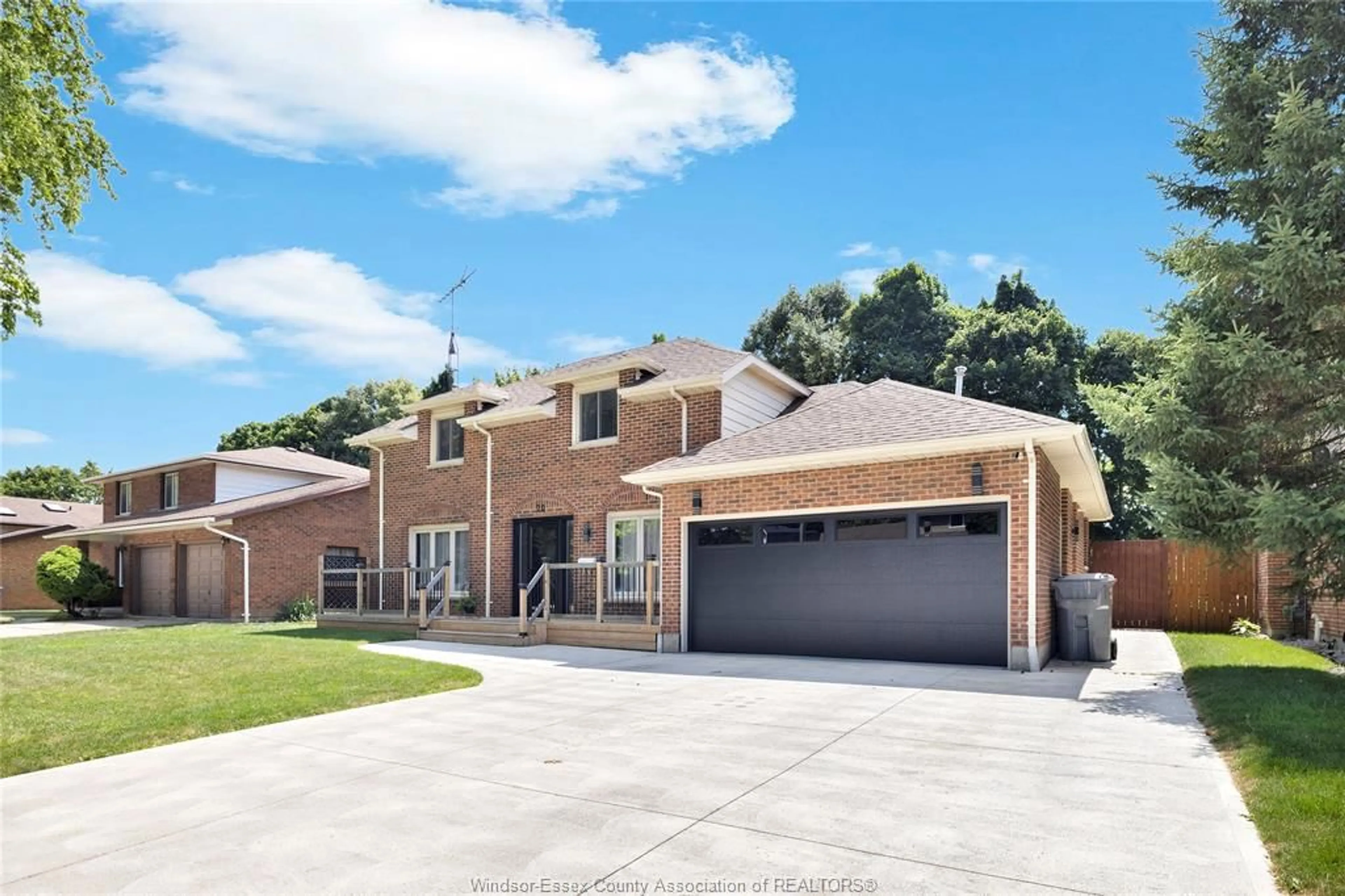 Home with brick exterior material, street for 20 ZIRCON, Chatham Ontario N7M 5Y9