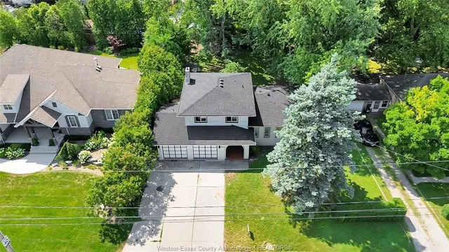 655 ROSELAND Dr, Windsor 4