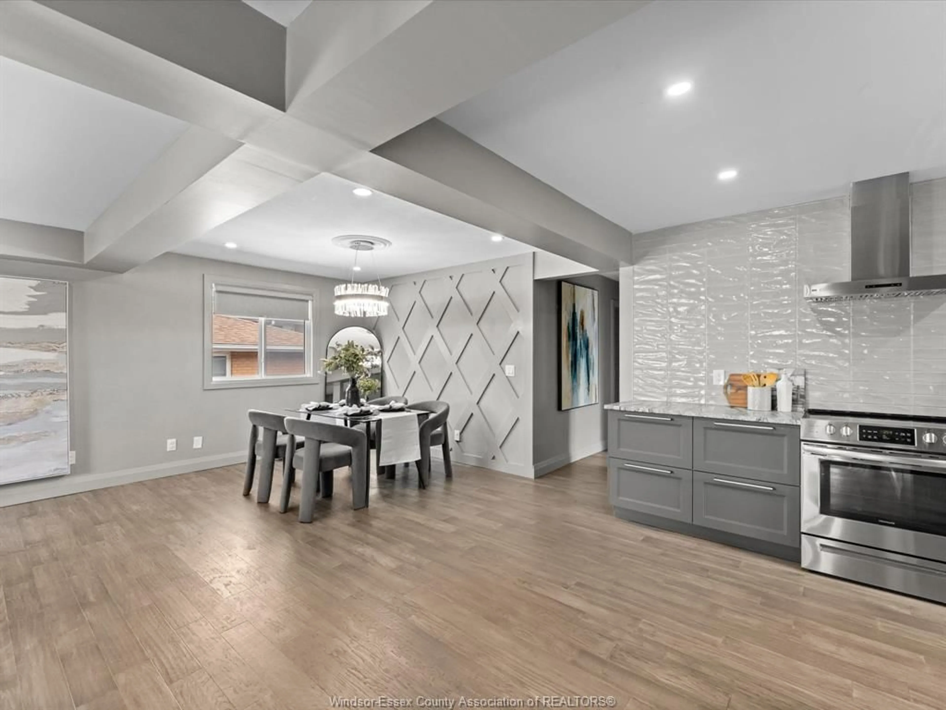 Open concept kitchen, ceramic/tile floor for 3016 Princess, Windsor Ontario N8T 3G3