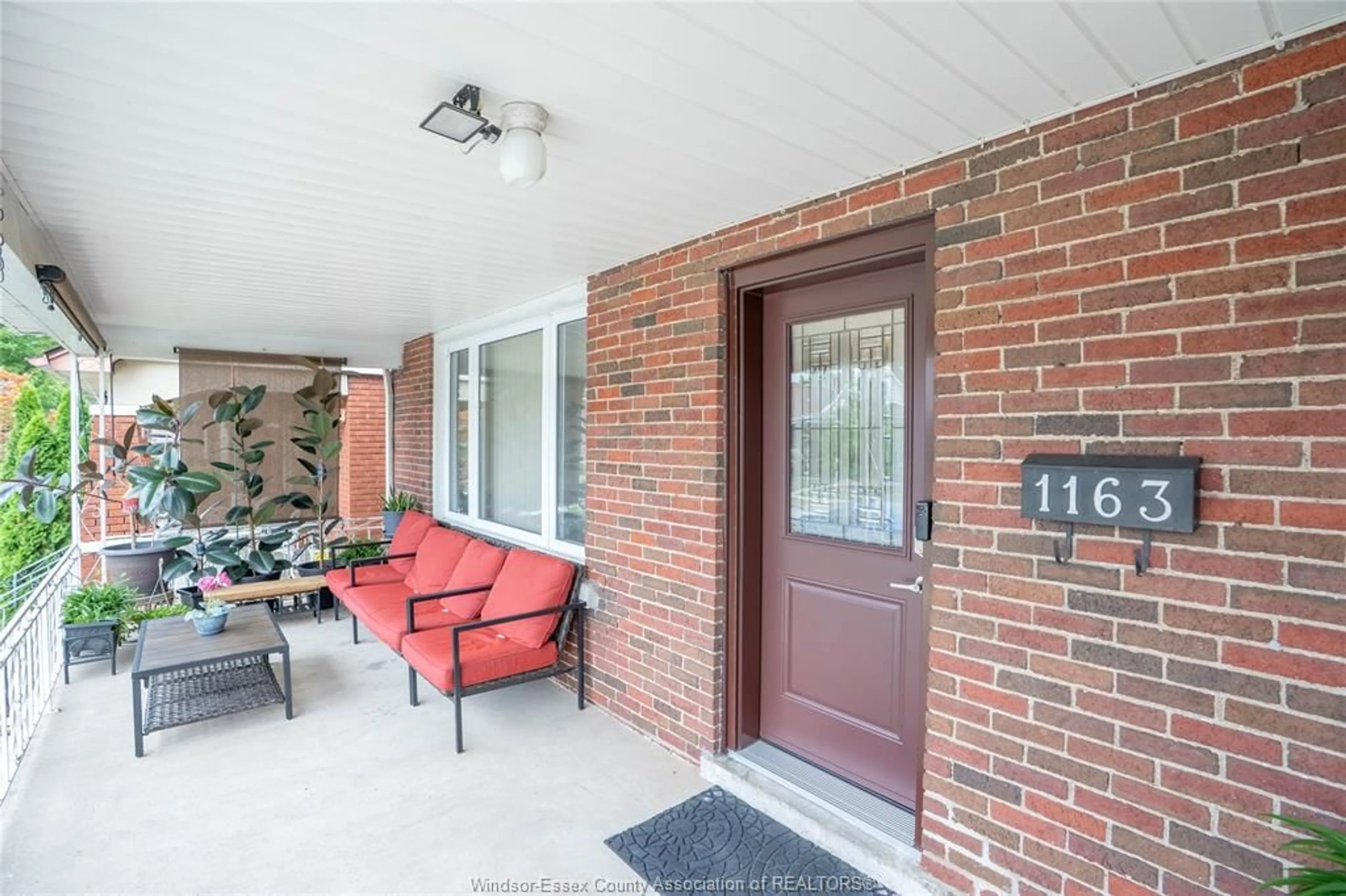 Unknown for 1163 Louis Ave, Windsor Ontario N9A 1Y1