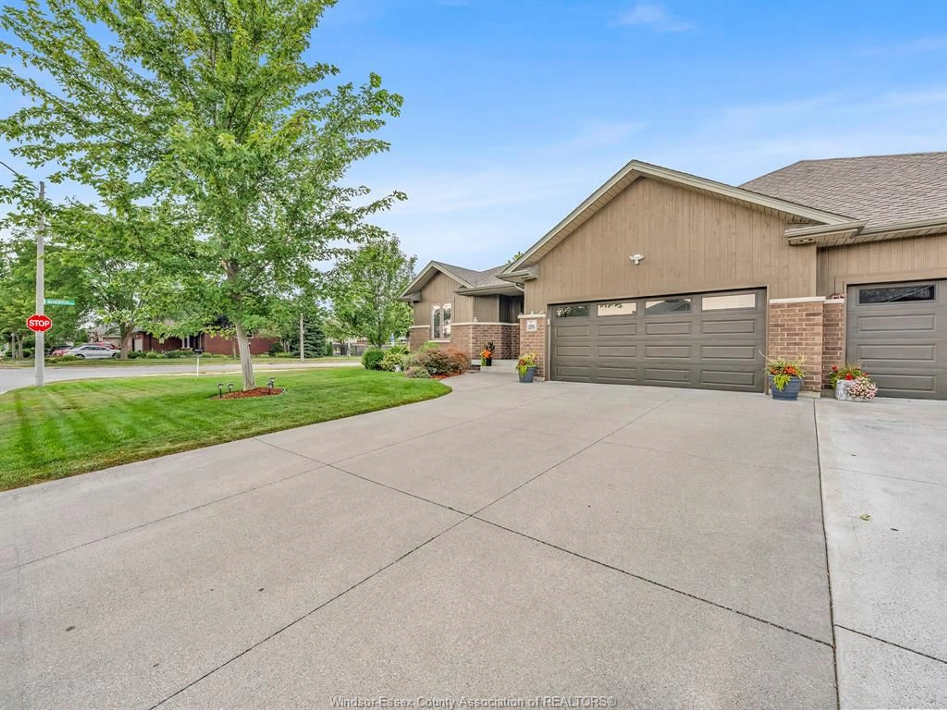 Home with brick exterior material, street for 2291 MAITLAND Ave, Windsor Ontario N8P 0B7