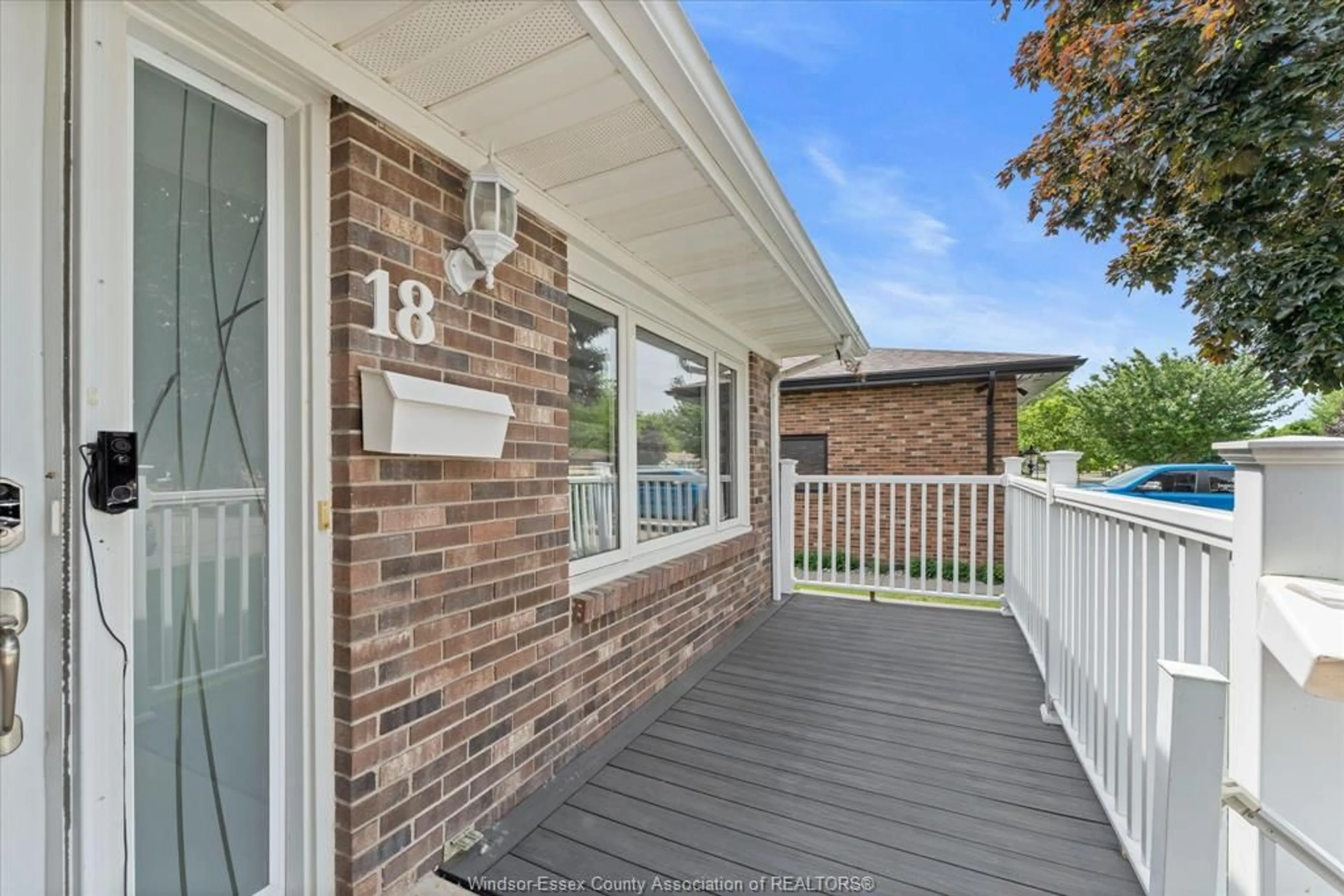 Unknown for 18 ELIZABETH Cres, Leamington Ontario N8H 4Y1