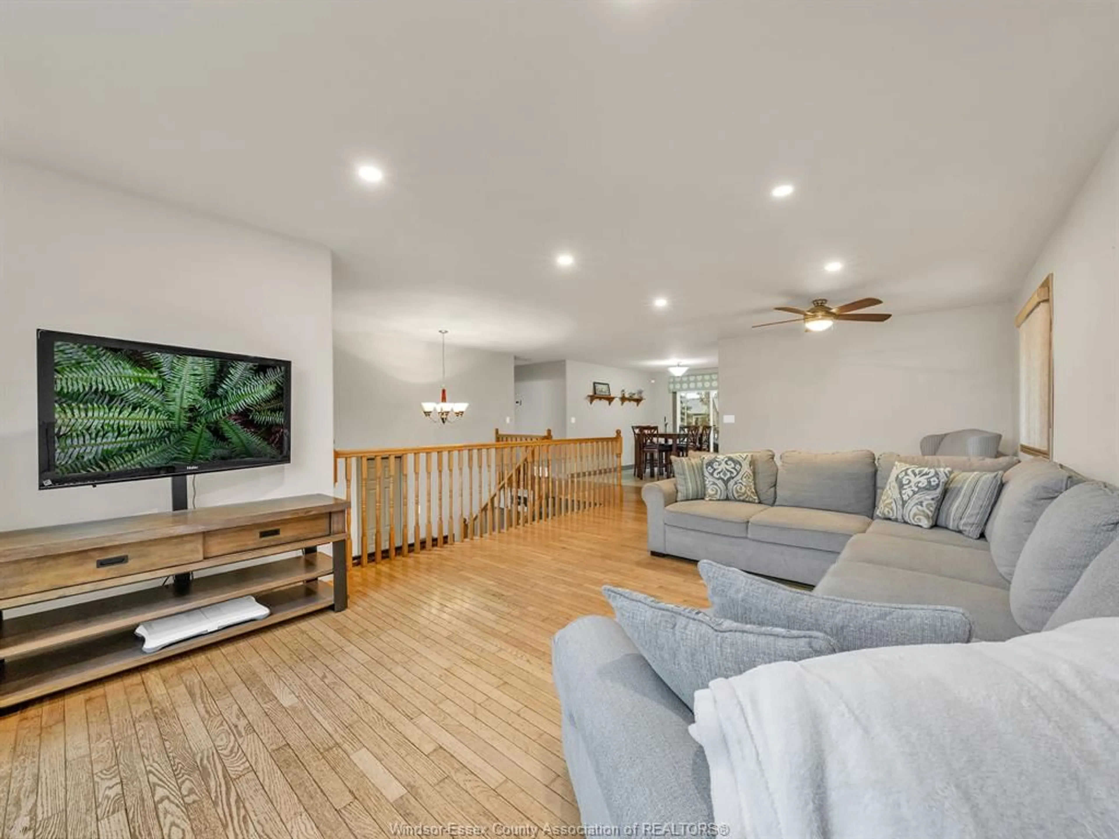 Living room with furniture, unknown for 9 Lyle St, Cottam Ontario N0R 1B0