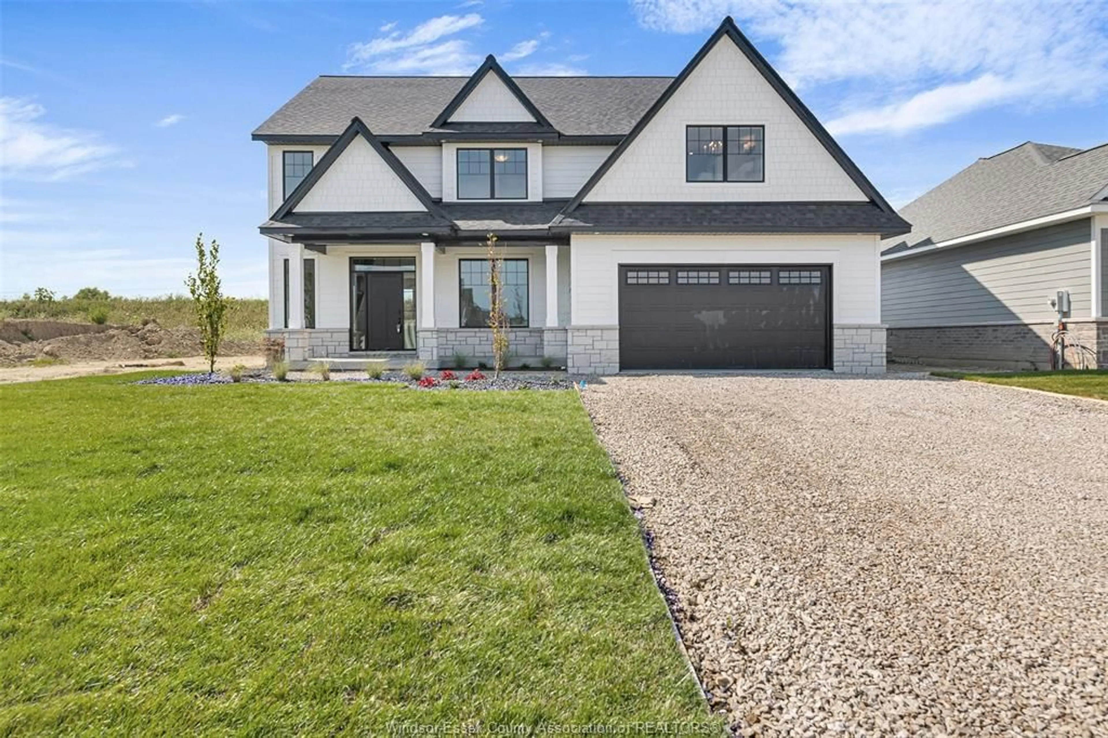Unknown for 261 CHARLES St, Essex Ontario N8M 0C5