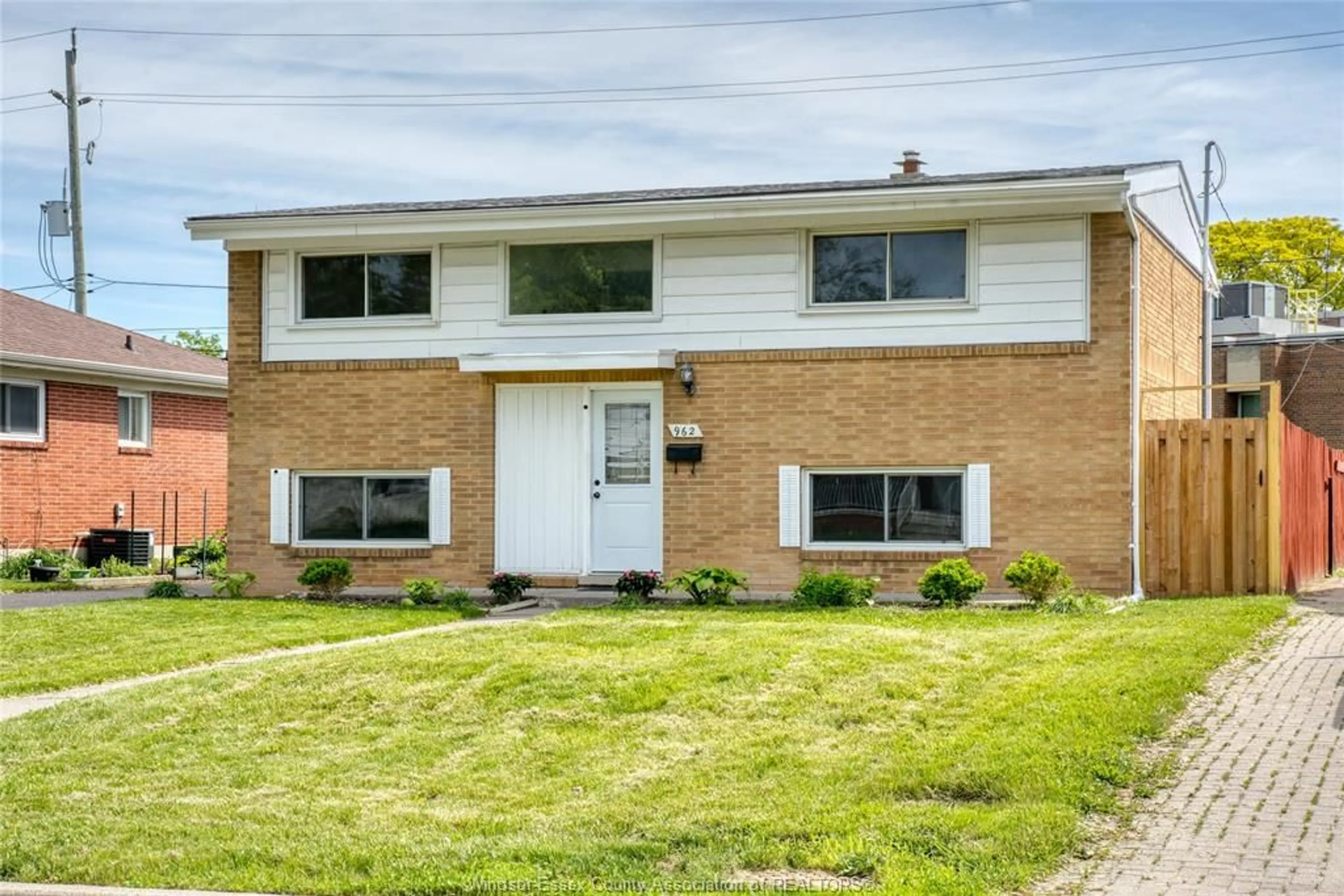 Home with brick exterior material, street for 962 WATSON, Windsor Ontario N8S 3T2