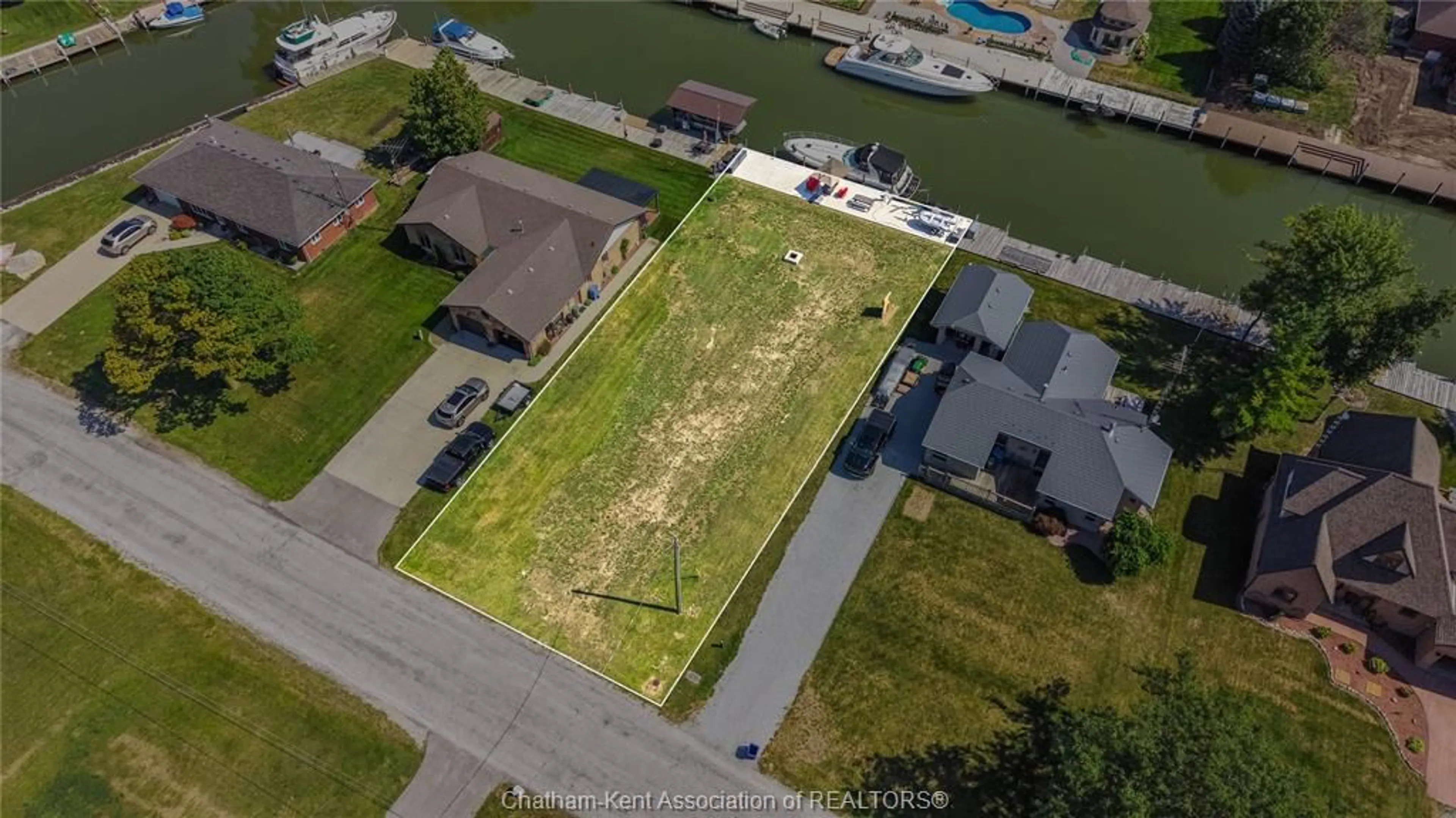 A pic from outside/outdoor area/front of a property/back of a property/a pic from drone, water/lake/river/ocean view for 19030 LIGHT COVE Ave, Lighthouse Cove Ontario N0P 2L0