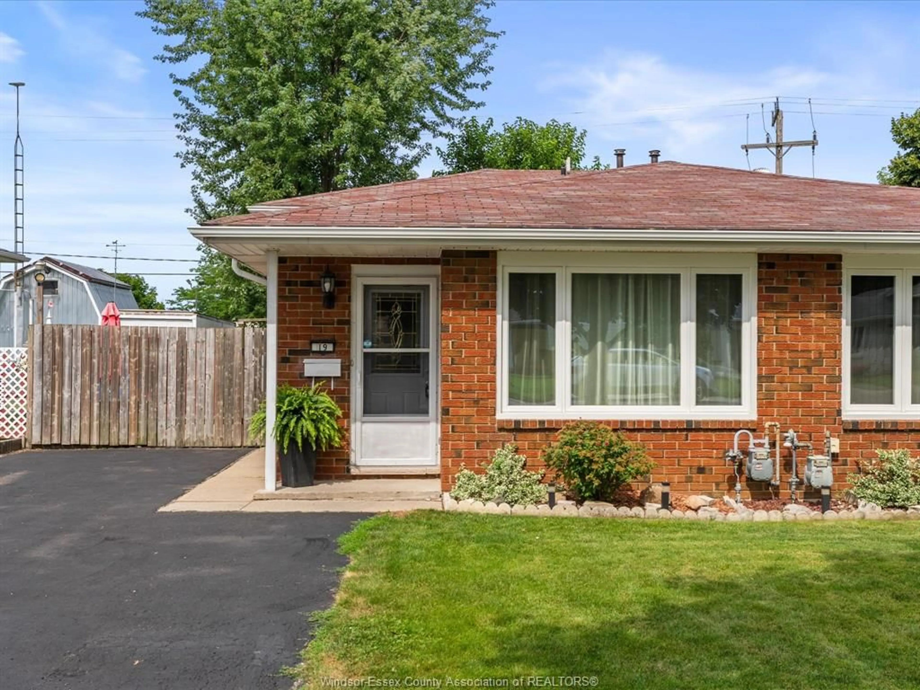 Home with brick exterior material, street for 19 BRUCE, Leamington Ontario N8H 4C4