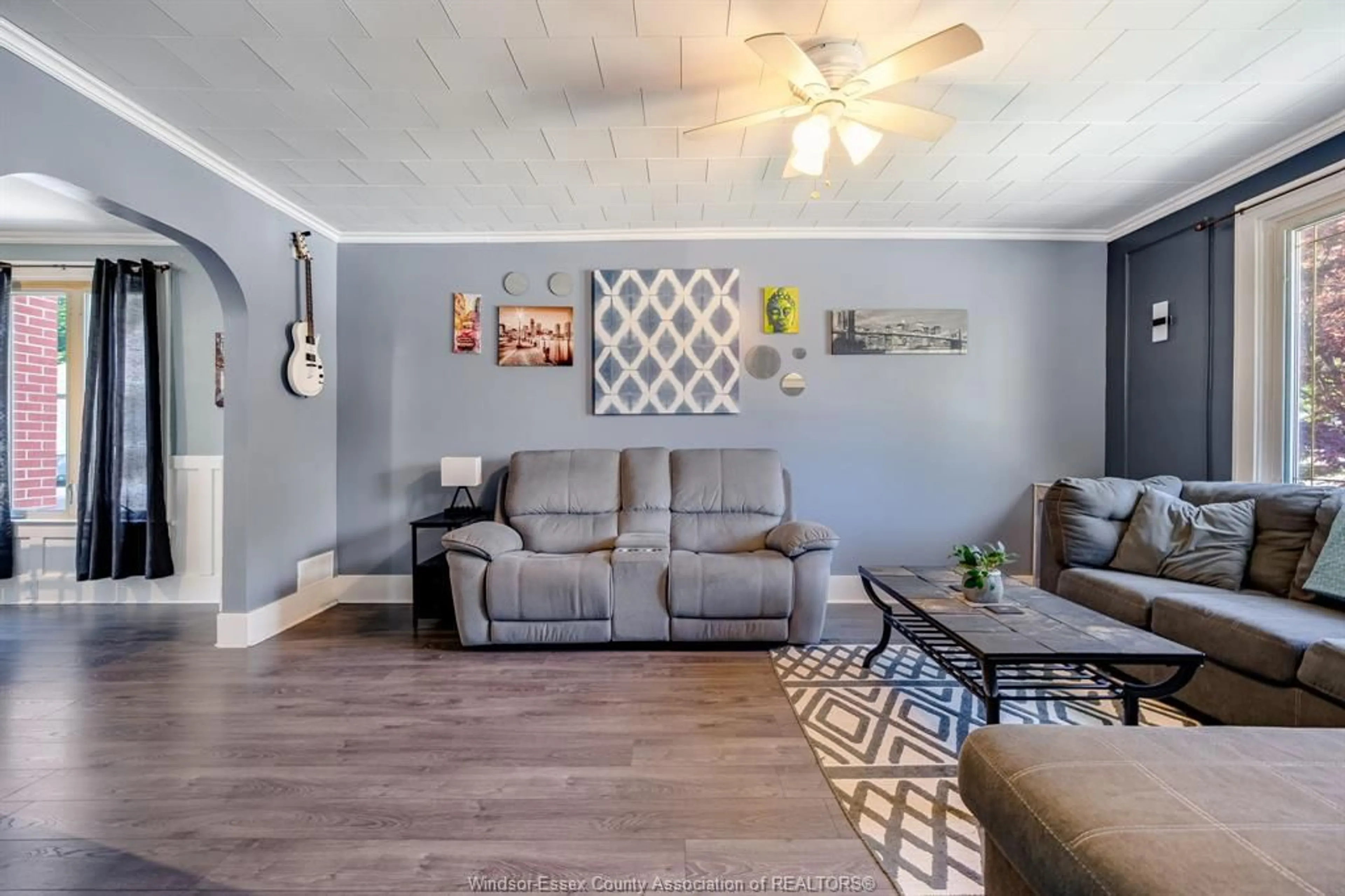 Living room with furniture, unknown for 25 Stanley St, Kingsville Ontario N9Y 1X9
