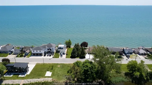 1351 Heritage Rd, Kingsville 5