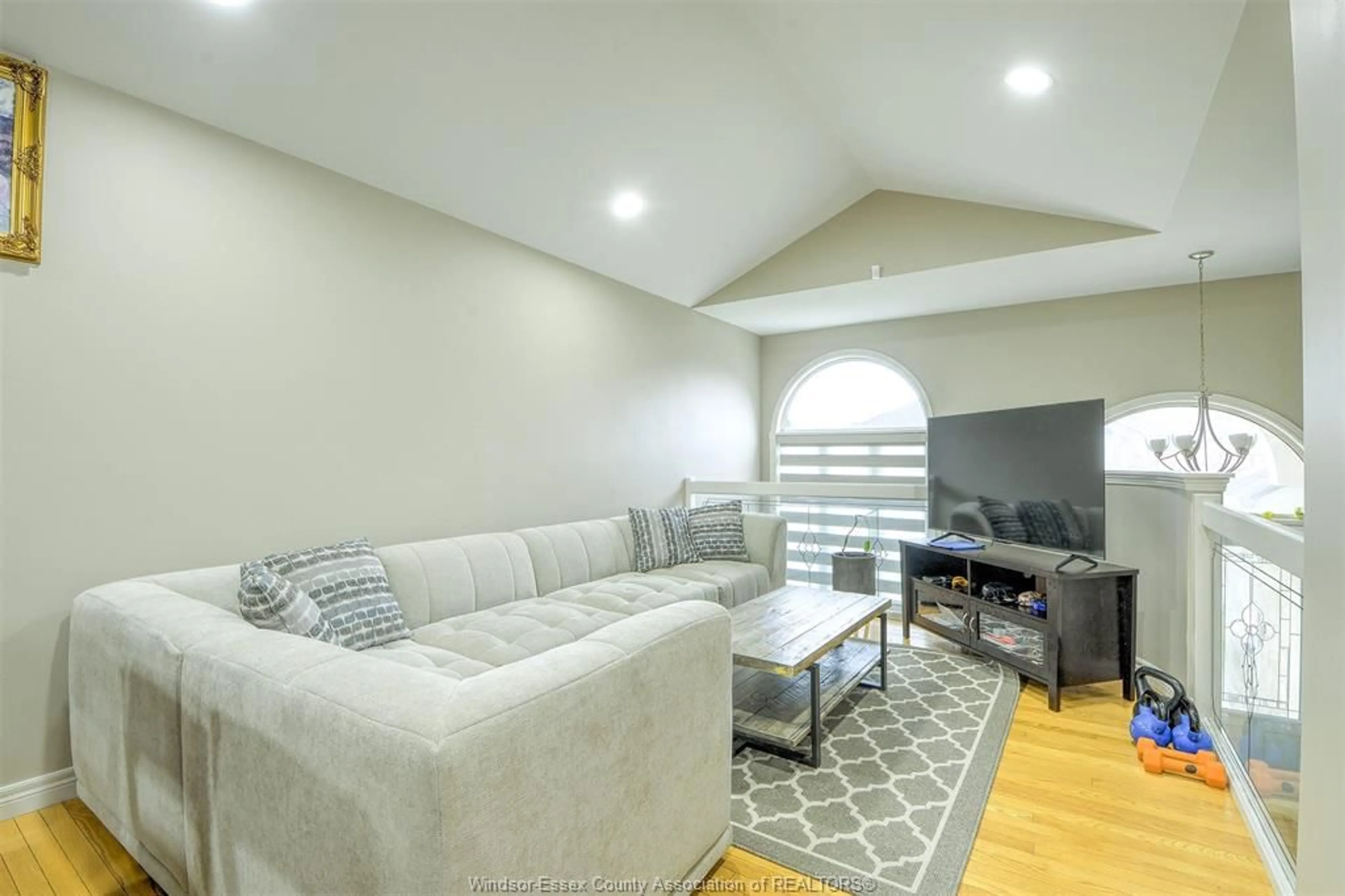 Living room with furniture, unknown for 160 BRANTON Cres, Tecumseh Ontario N9K 1E6