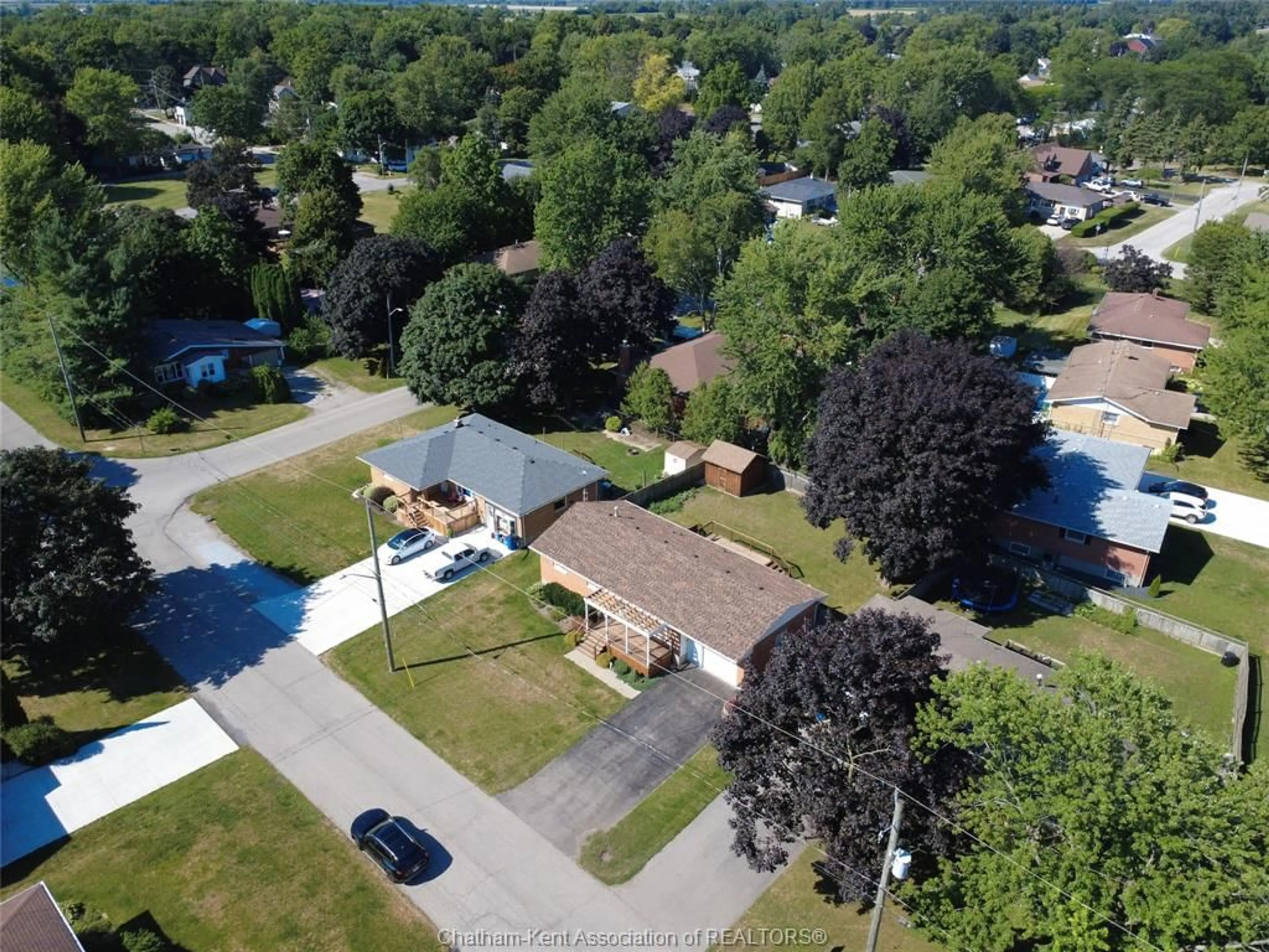 A pic from outside/outdoor area/front of a property/back of a property/a pic from drone, street for 99 English St, Blenheim Ontario N0P 1A0