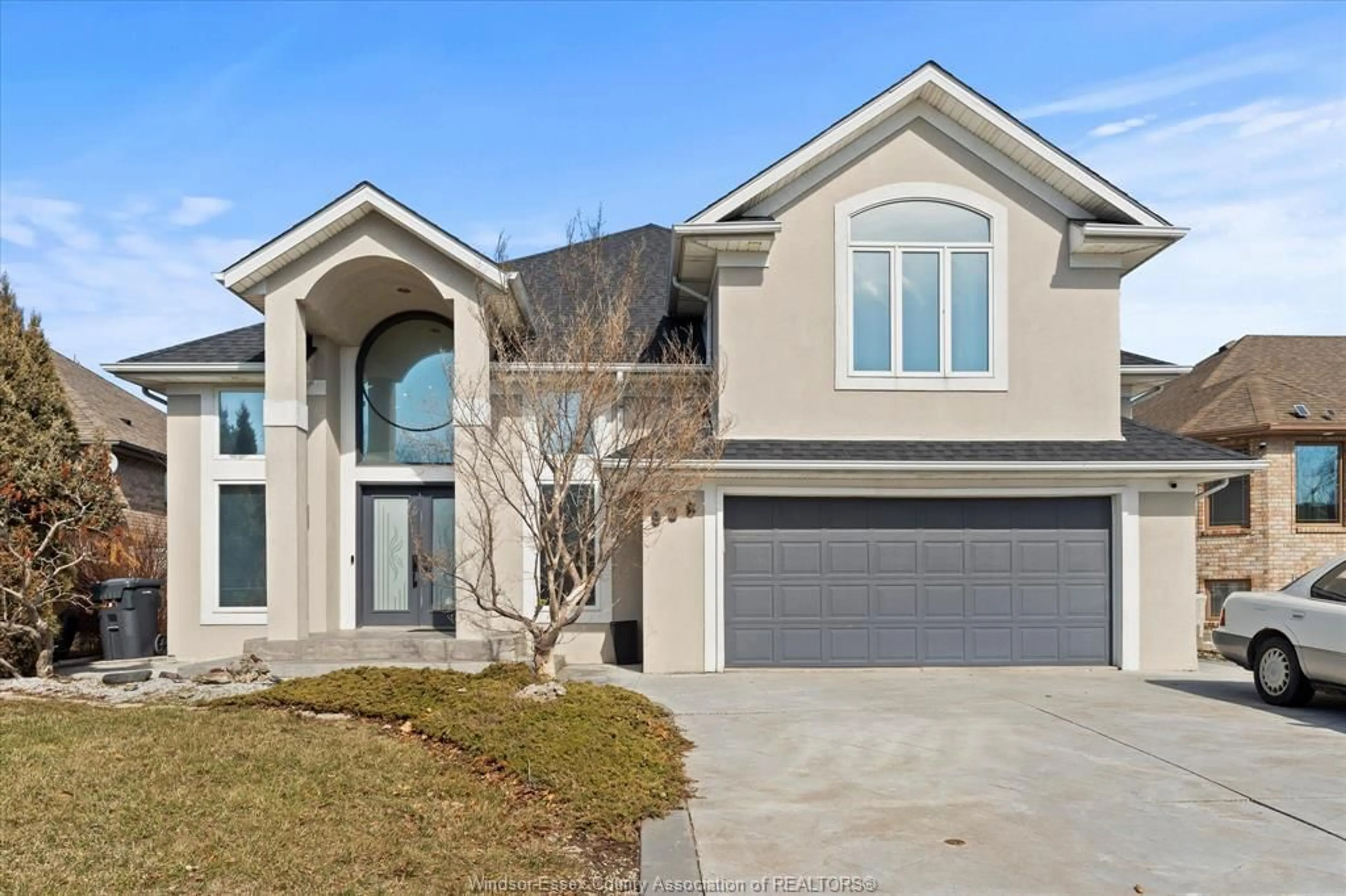 Home with vinyl exterior material, street for 938 NOVA, Windsor Ontario N9G 2S6