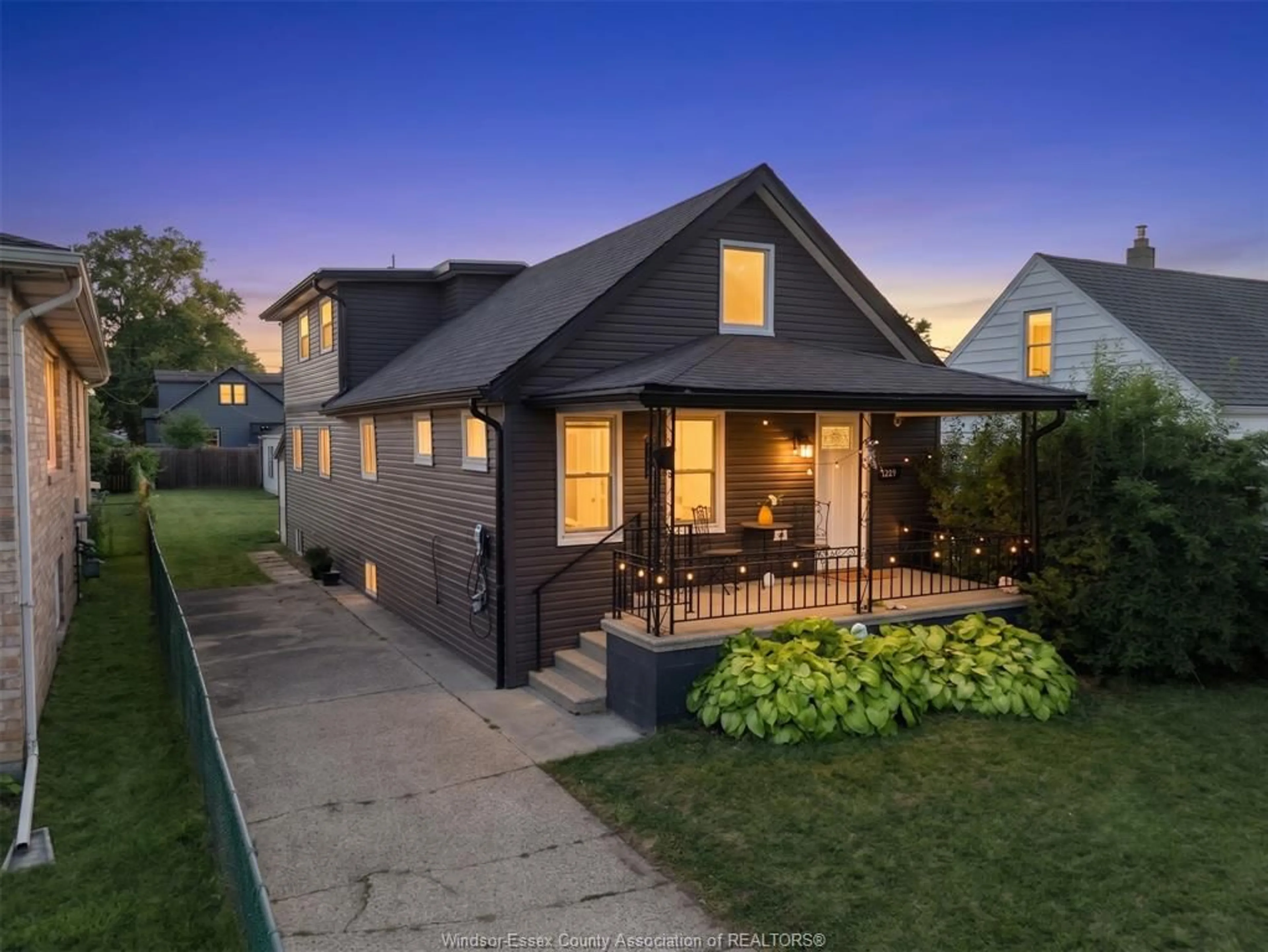 Home with brick exterior material, street for 1223 AUBIN, Windsor Ontario N8Y 4E4