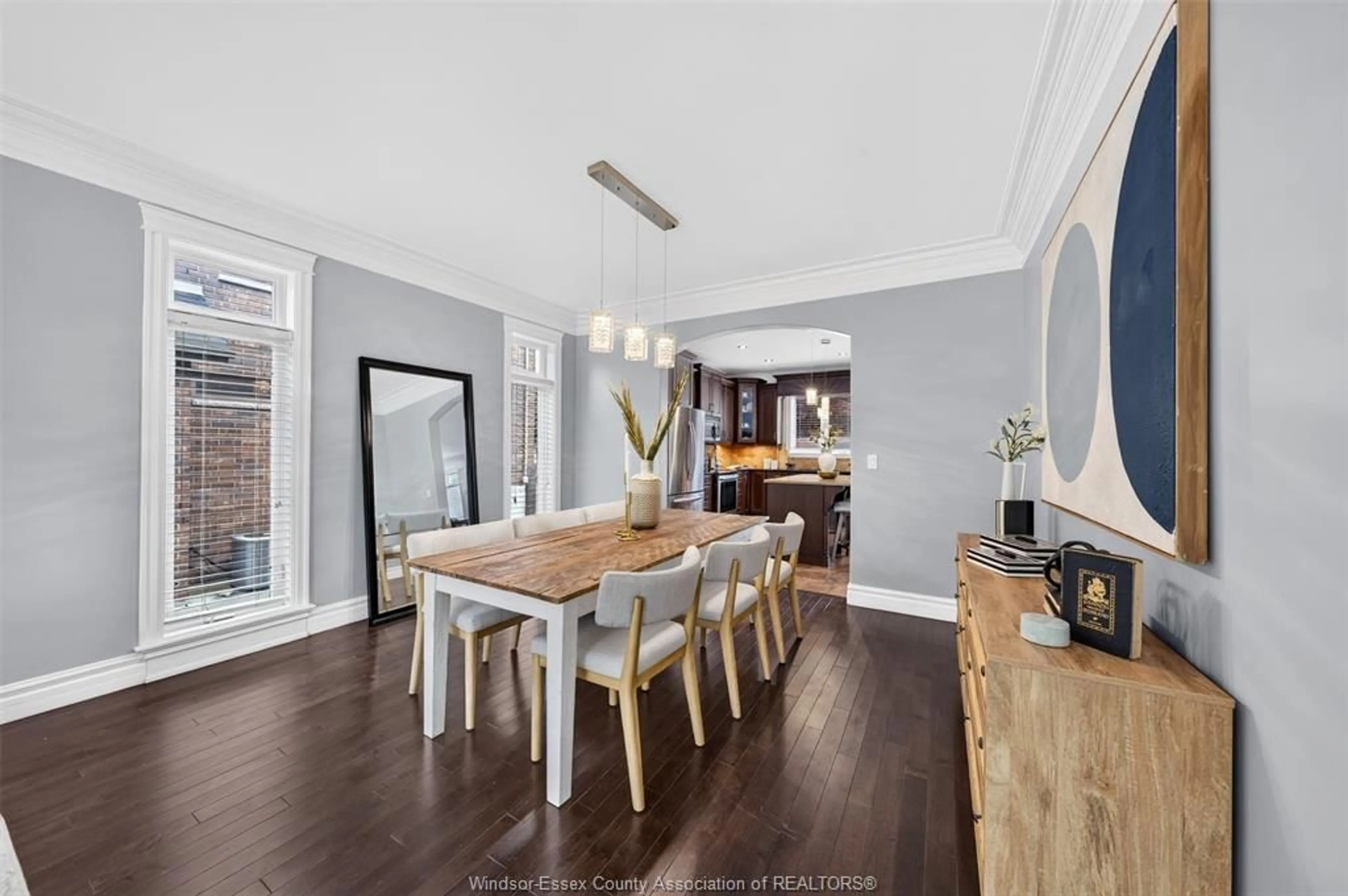 Dining room, wood/laminate floor for 510 HURON St, LaSalle Ontario N9J 3Z4