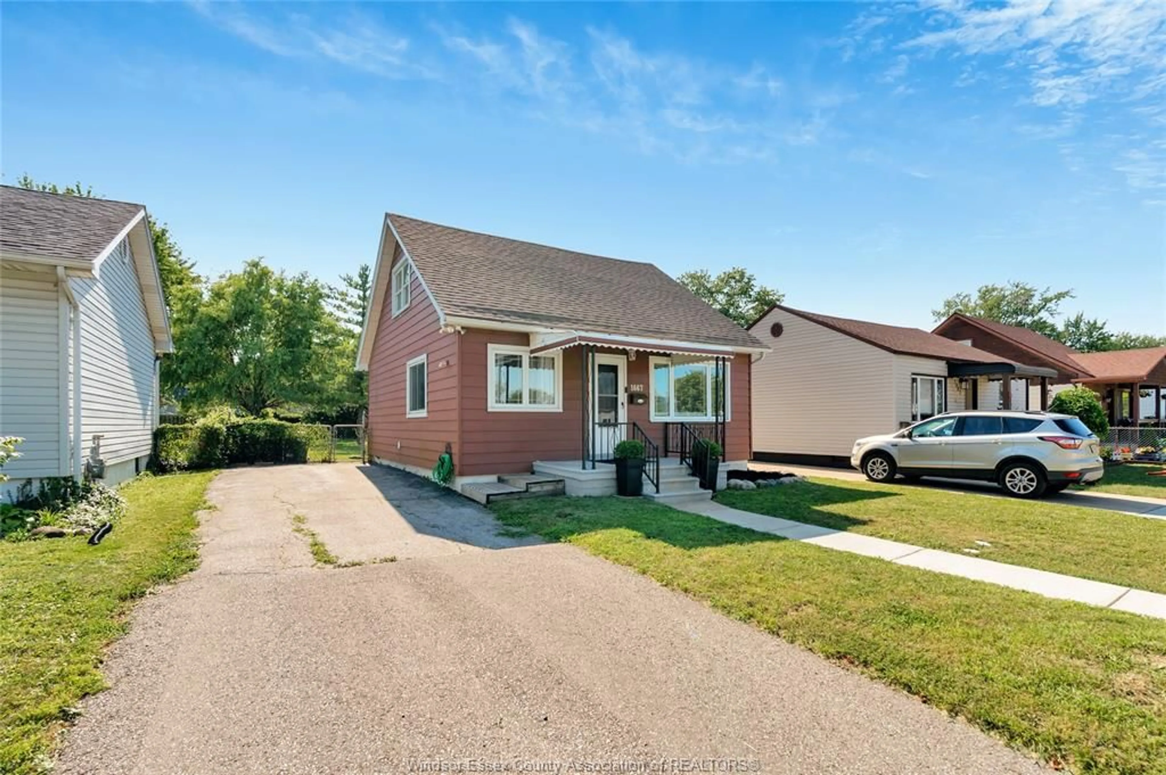Home with brick exterior material, street for 1667 Aubin, Windsor Ontario N8Y 4G3