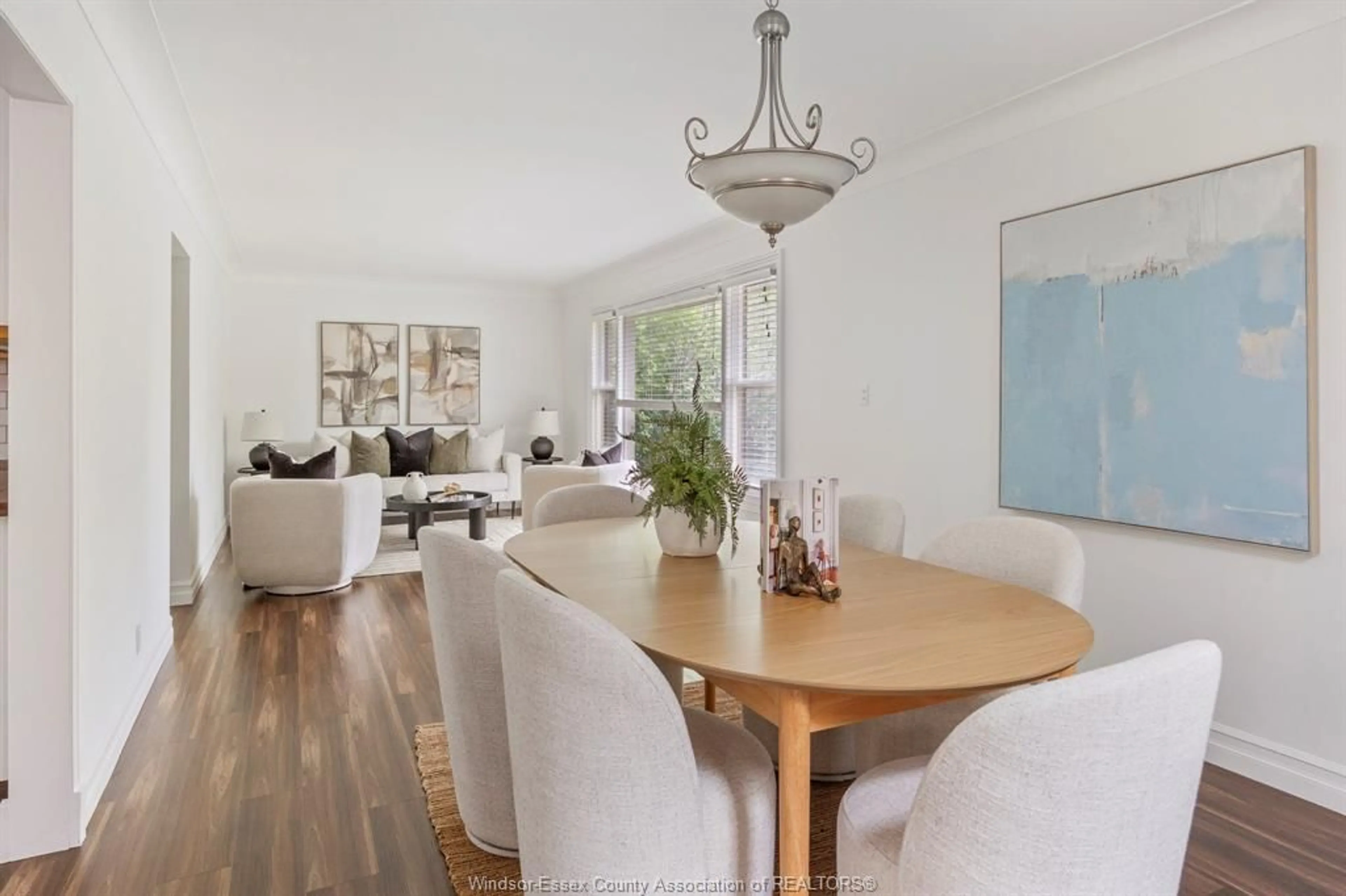 Dining room, wood/laminate floor for 850 GREENDALE Dr, Windsor Ontario N8S 4B1