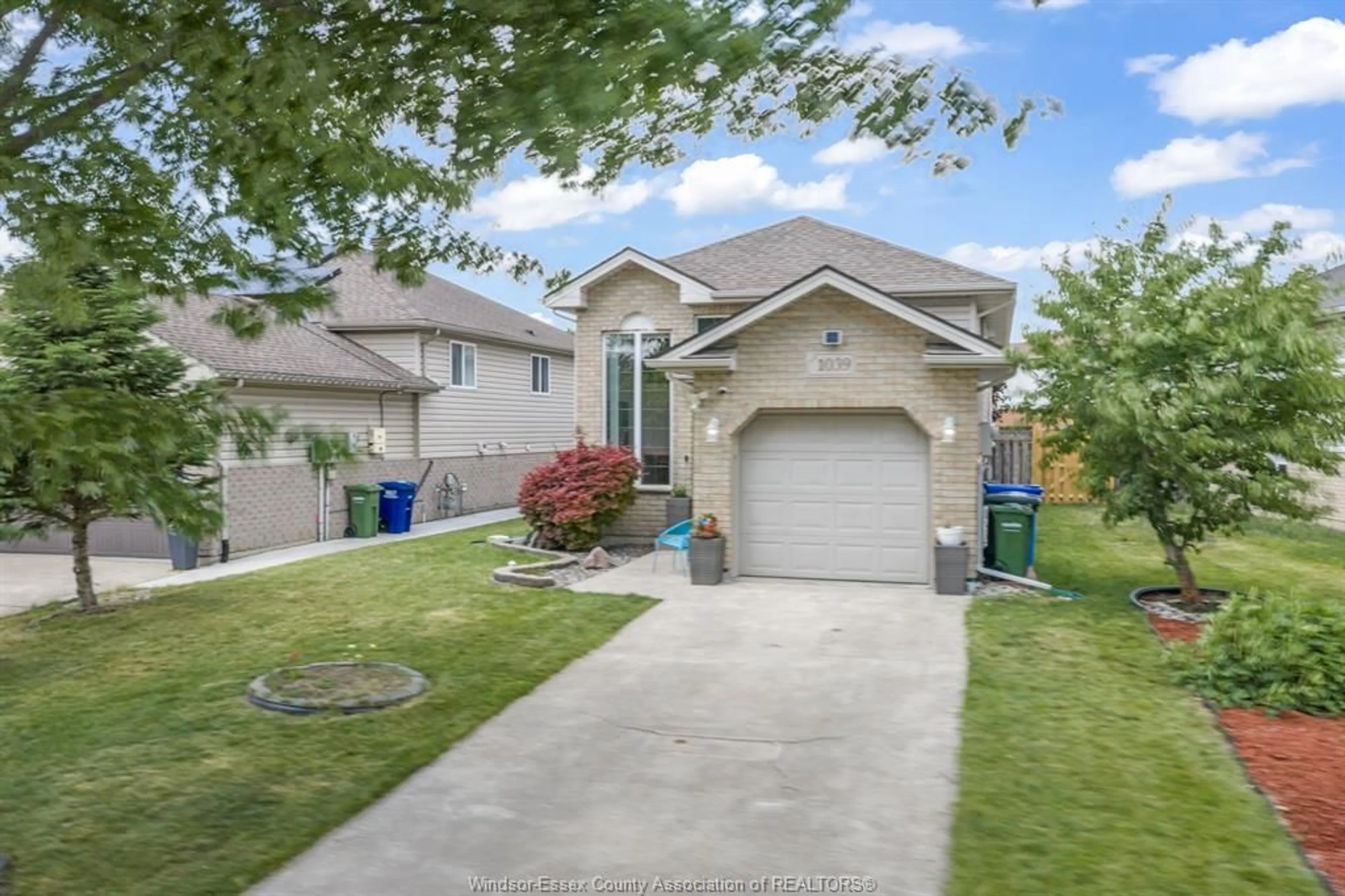 Unknown for 1039 SILVERDALE, Windsor Ontario N9G 2R9