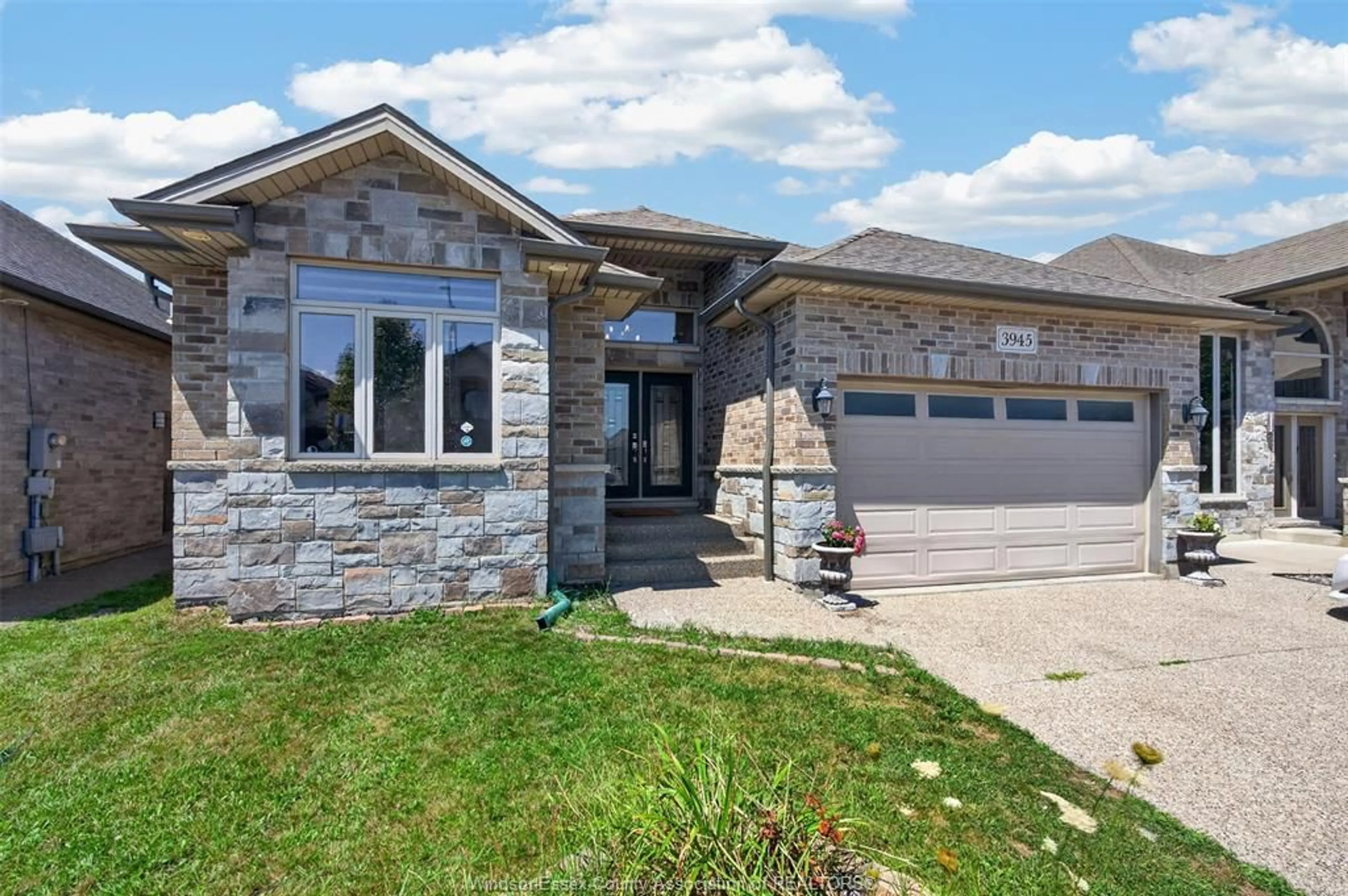 Home with brick exterior material, street for 3945 ZANZIBAR Cres, Windsor Ontario N9G 0A5