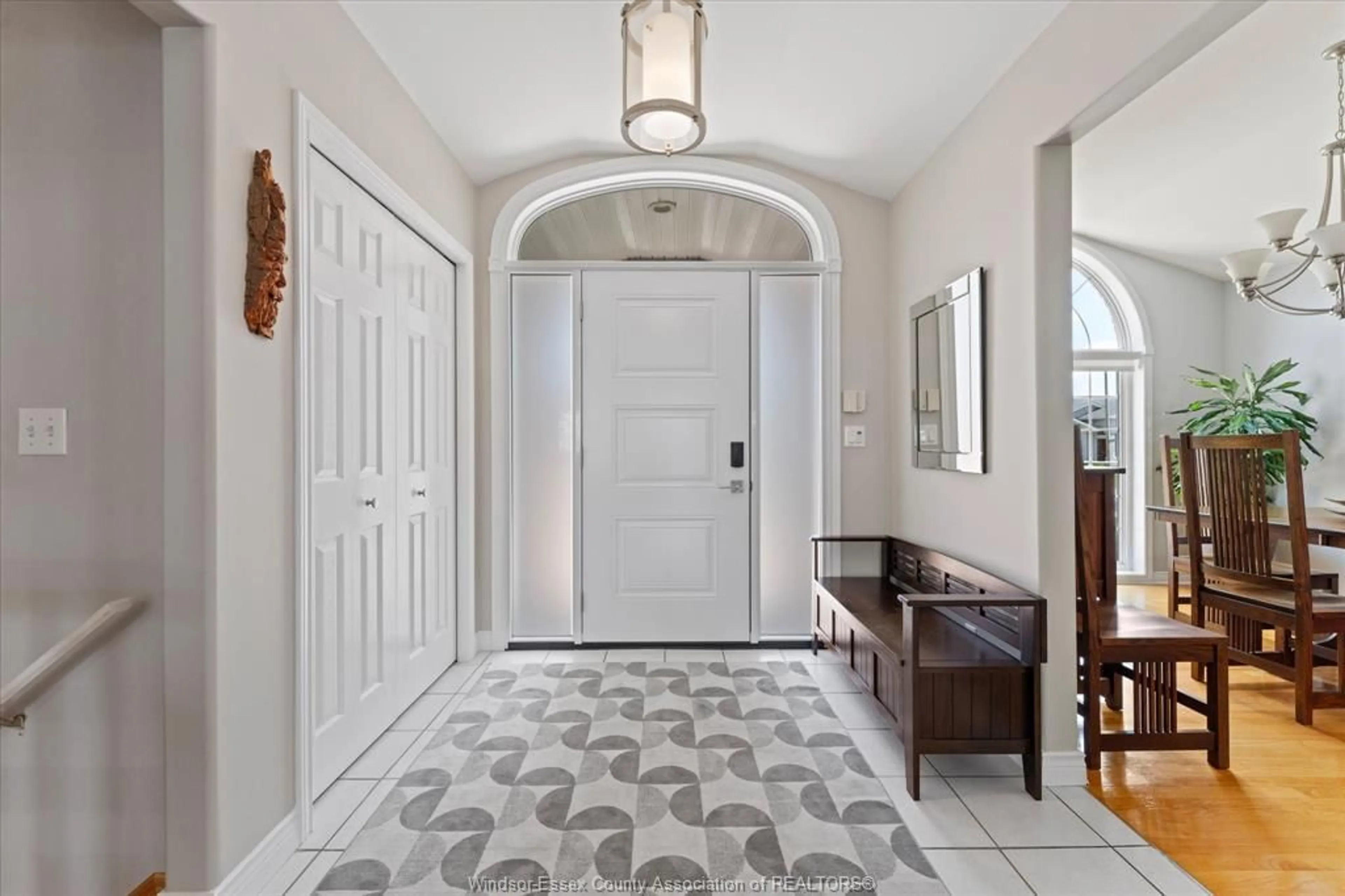Indoor entryway for 127 WINTERMUTE Ave, Lakeshore Ontario N8L 0Y6