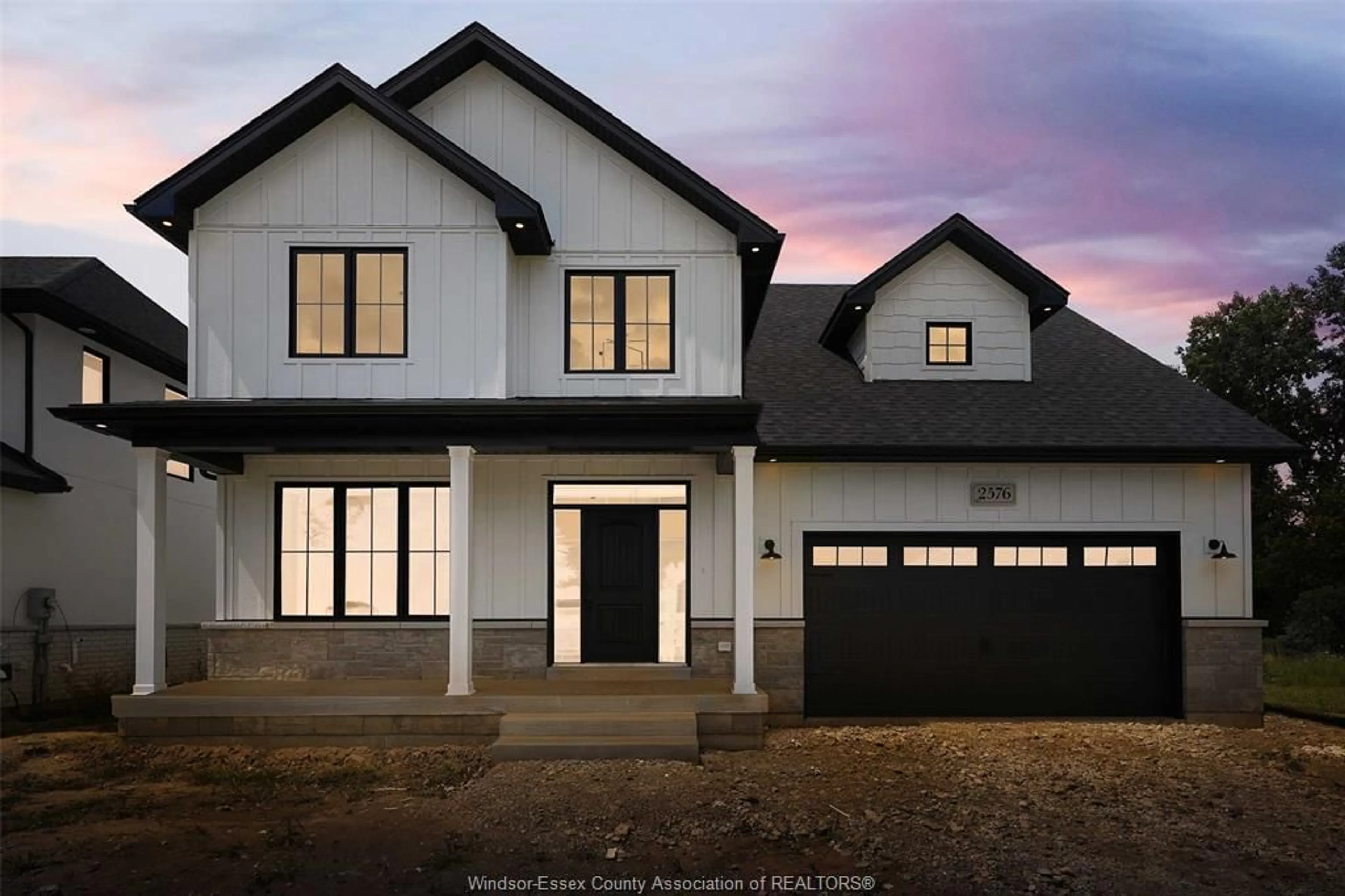 Home with vinyl exterior material, street for 120 Bloomington Way, Chatham Ontario N7L 0H1