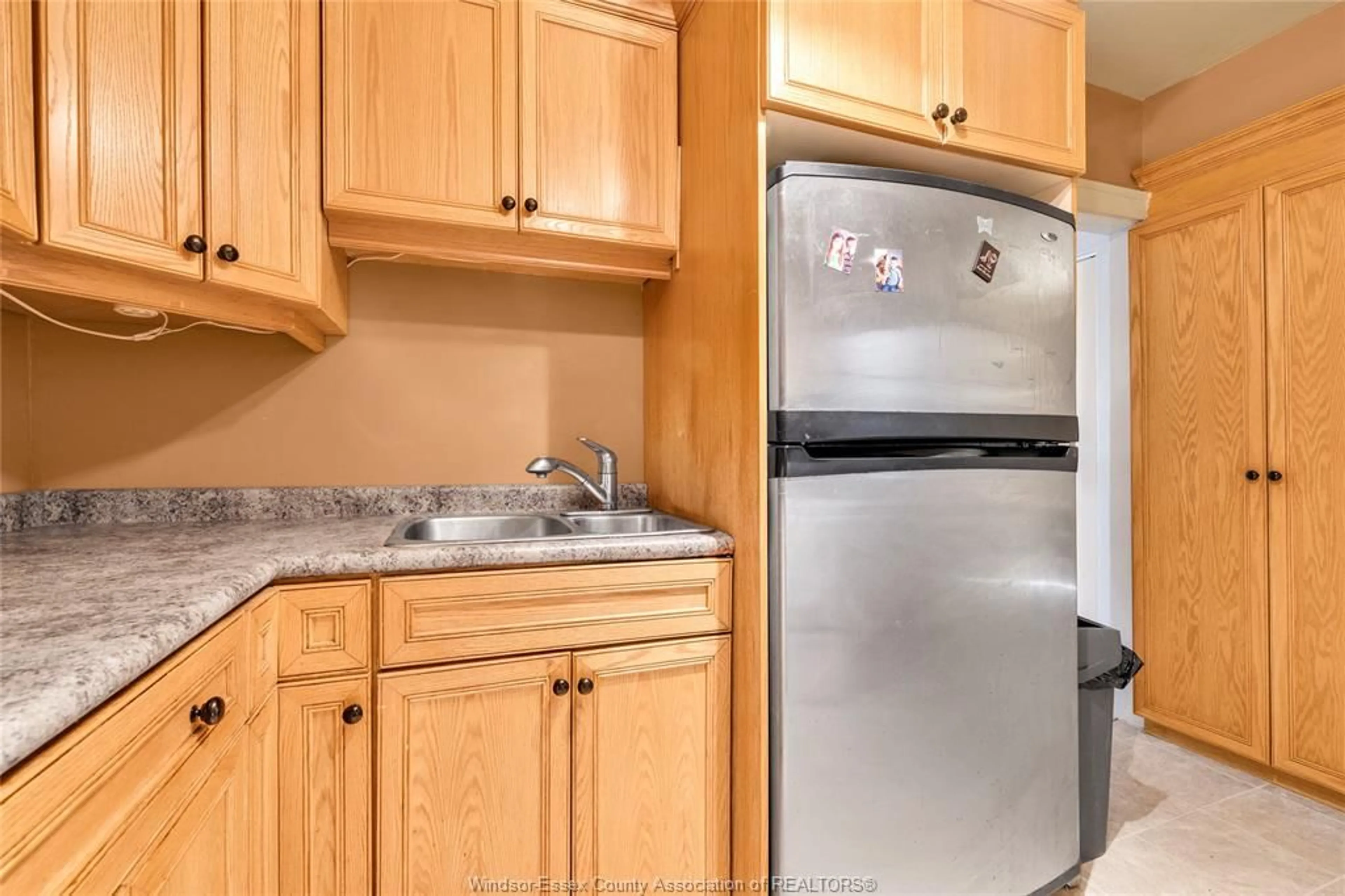 Standard kitchen, unknown for 2453 TURNER Rd, Windsor Ontario N8W 3K9