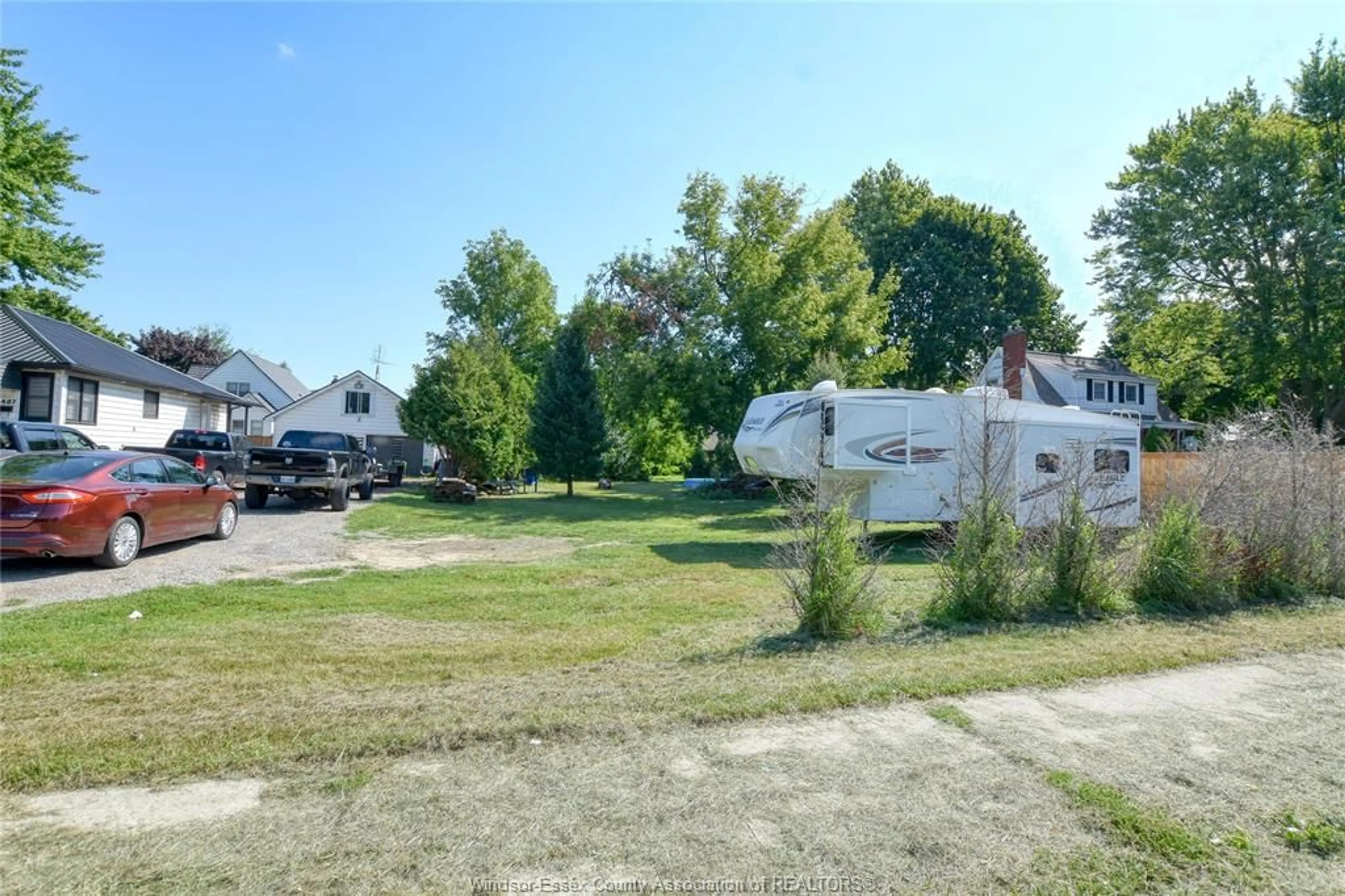 Unknown for 487 ST CLAIR St, Chatham Ontario N7L 3K6